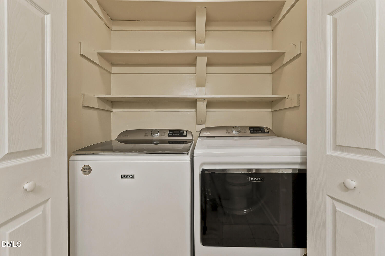 1203 Silvershire Way Property Photo 21