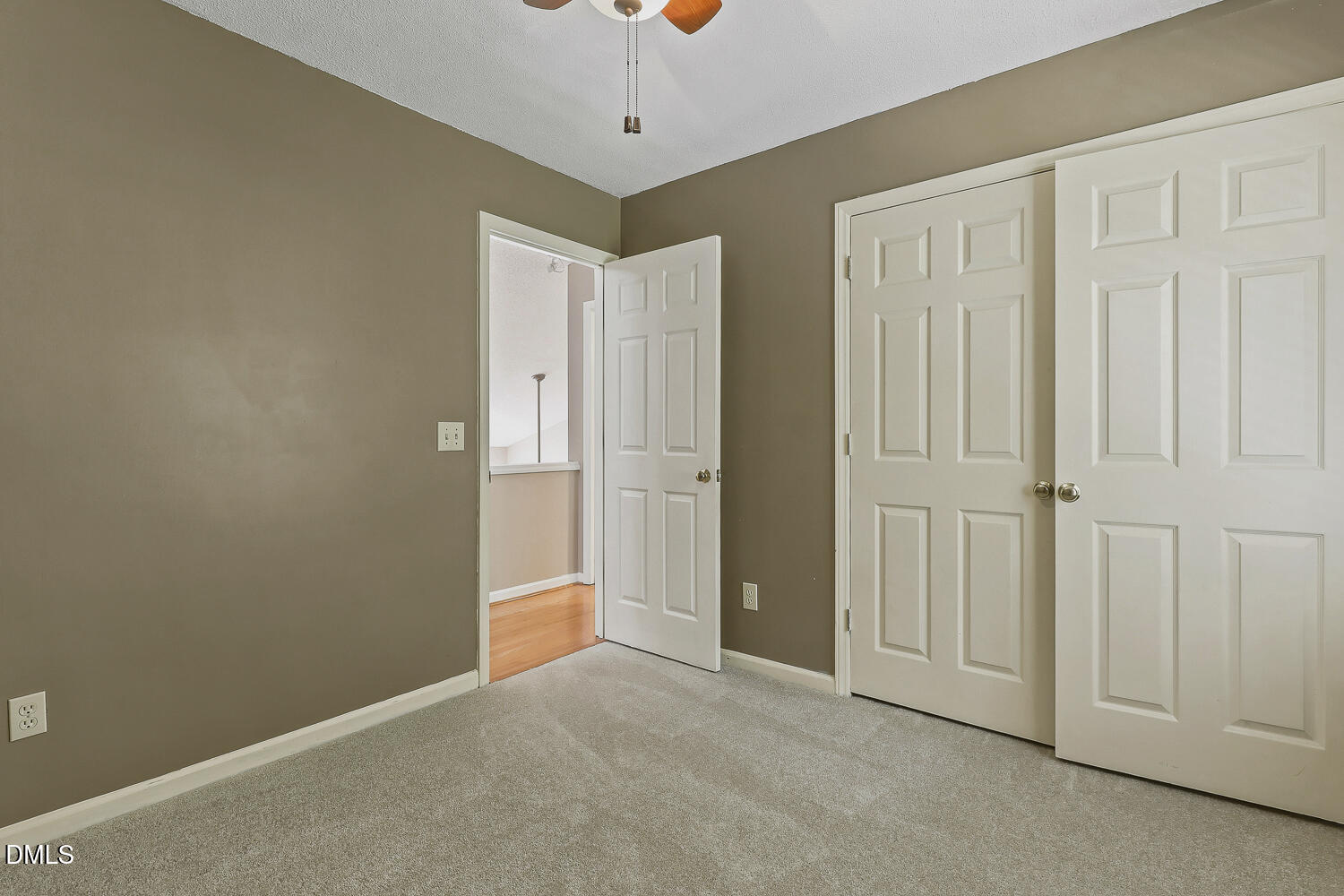 1203 Silvershire Way Property Photo 32