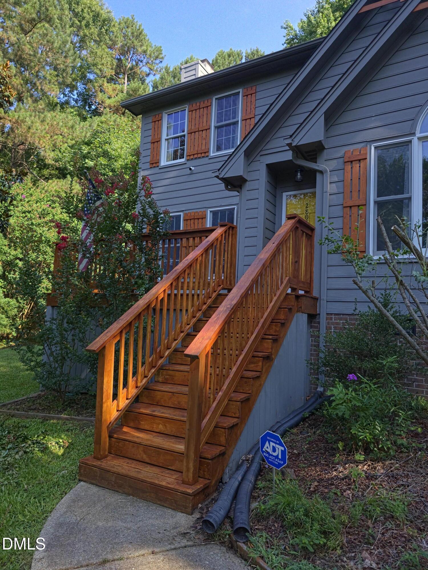 2808 Livery Way Property Photo 4