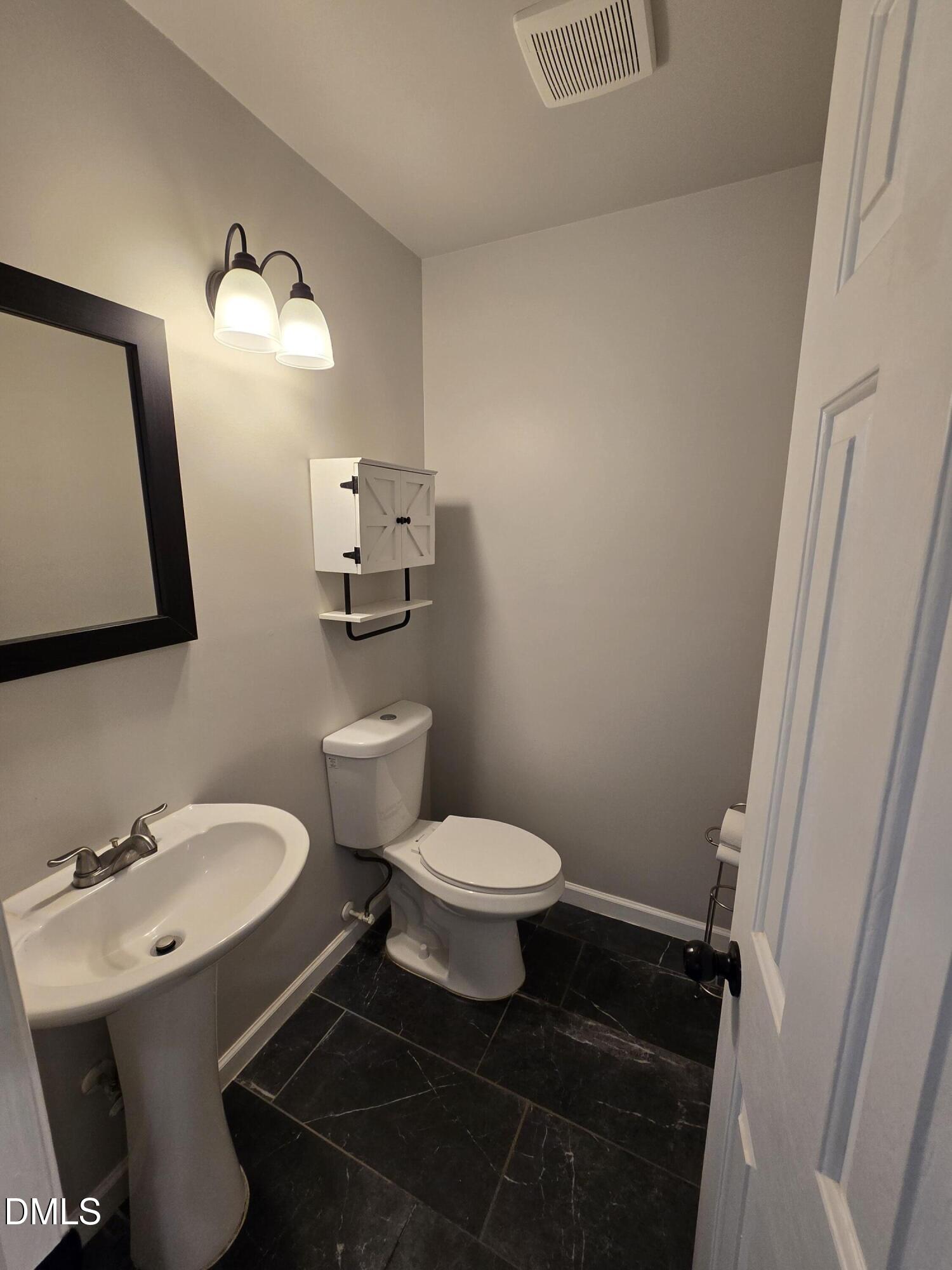 2808 Livery Way Property Photo 13