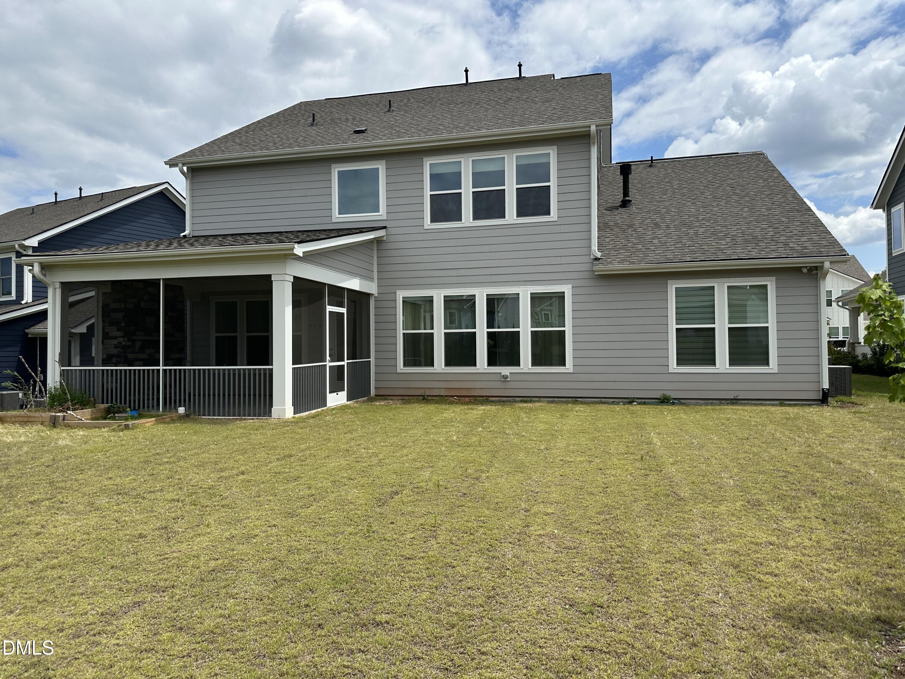 116 Sage Thrush Bend Property Photo 5