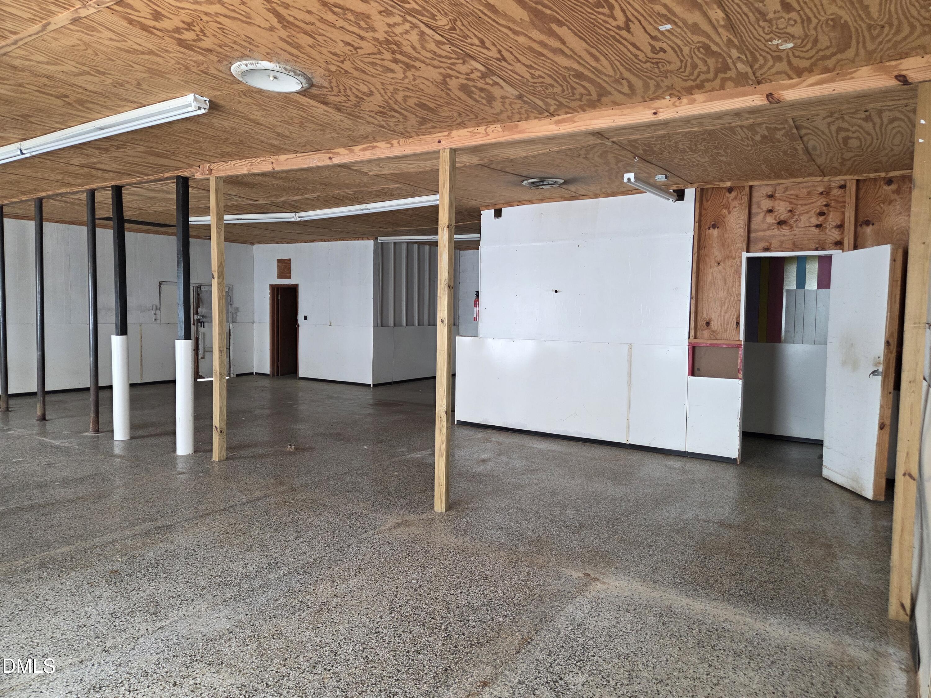 608 Roxboro Road Property Photo 4