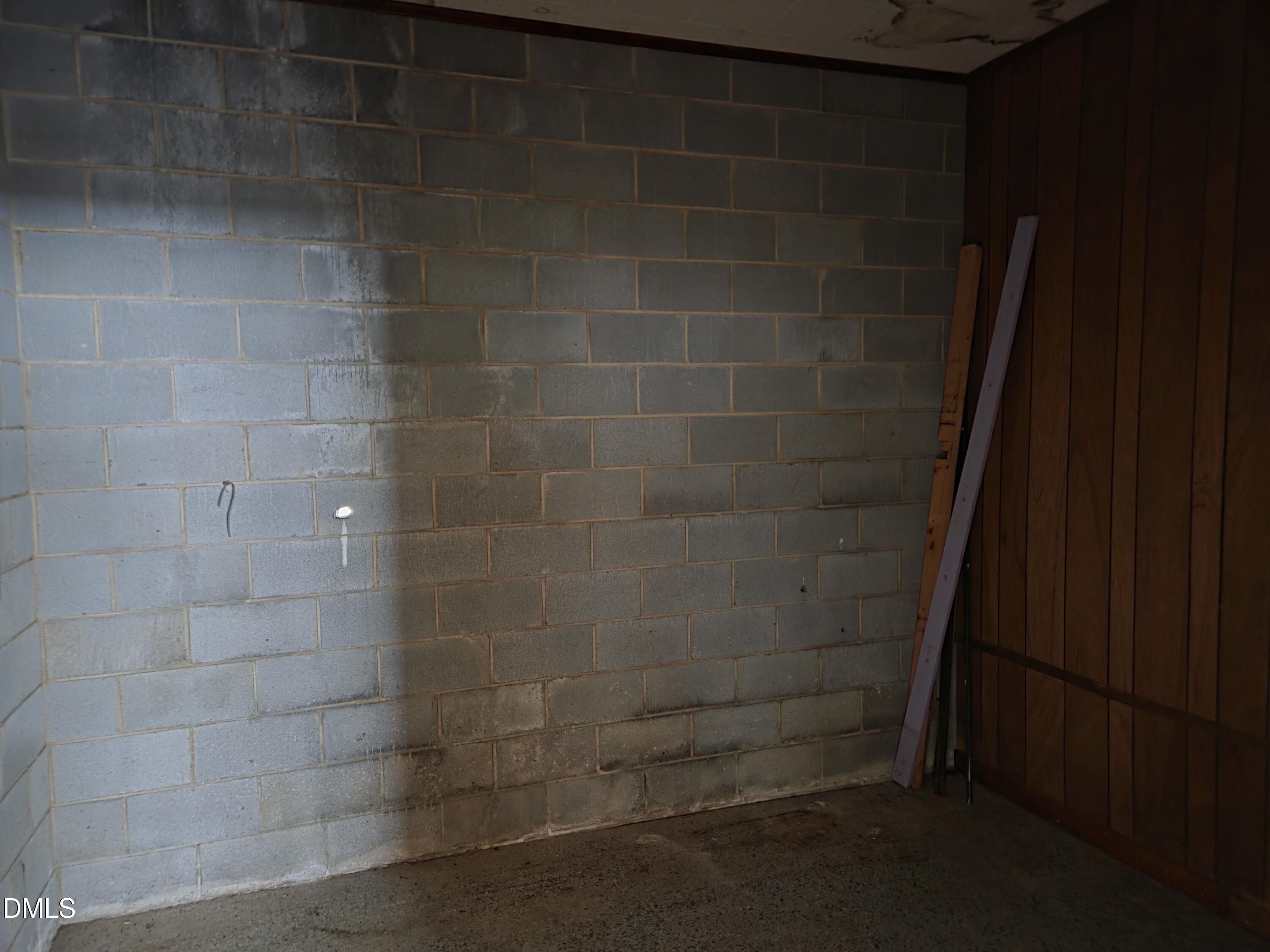 608 Roxboro Road Property Photo 9