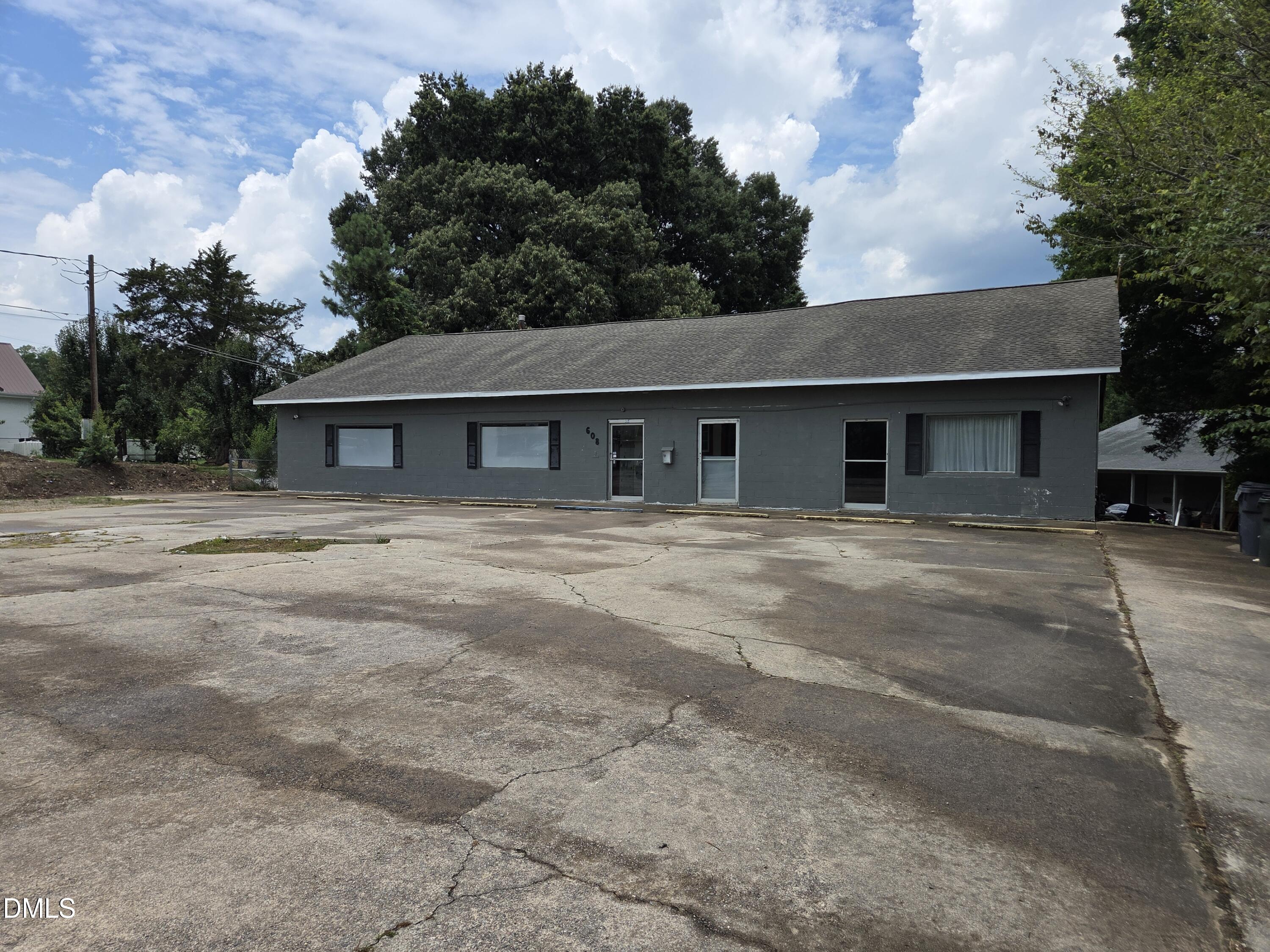 608 Roxboro Road Property Photo 15