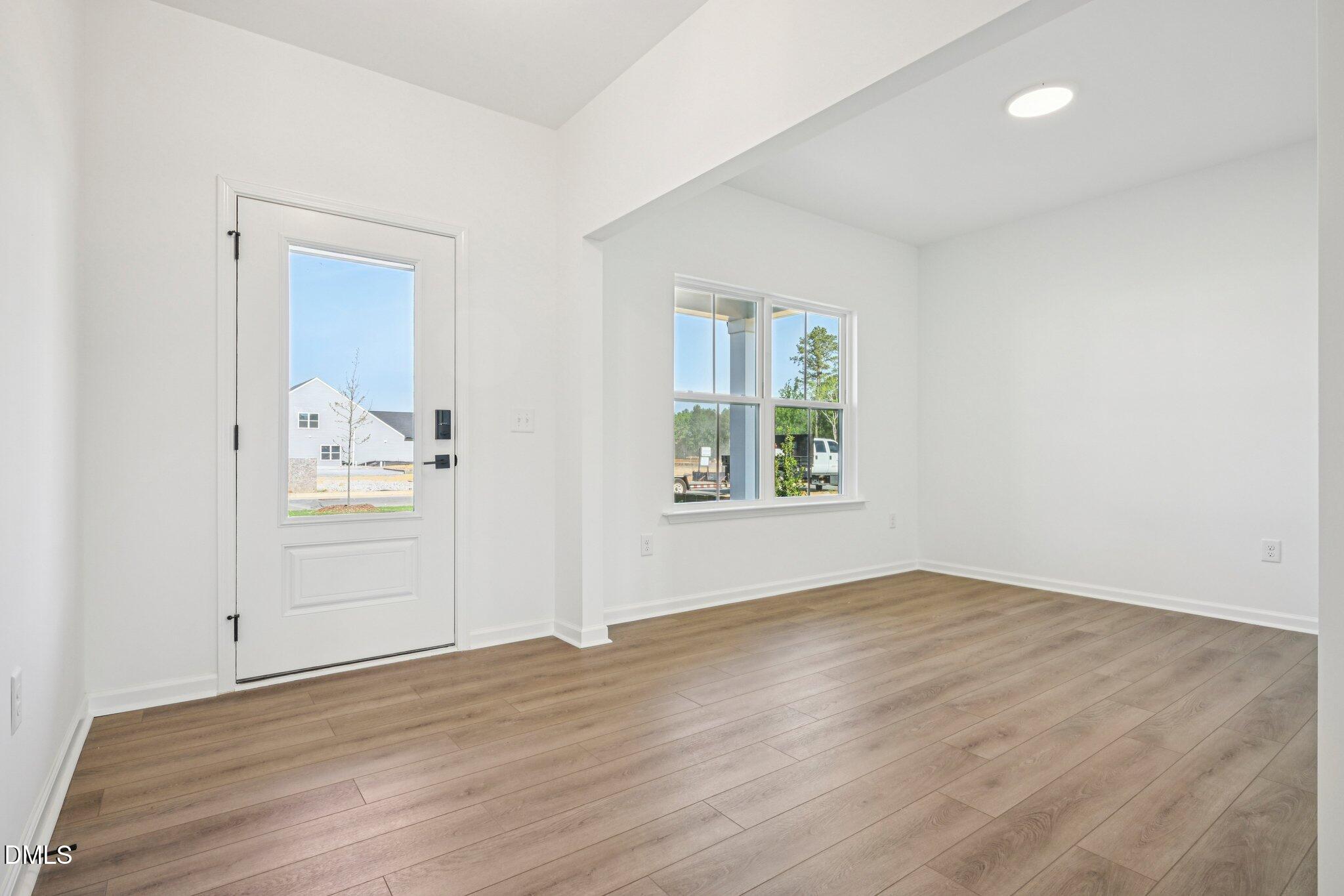 961 Fetching Place 365 Property Photo 2