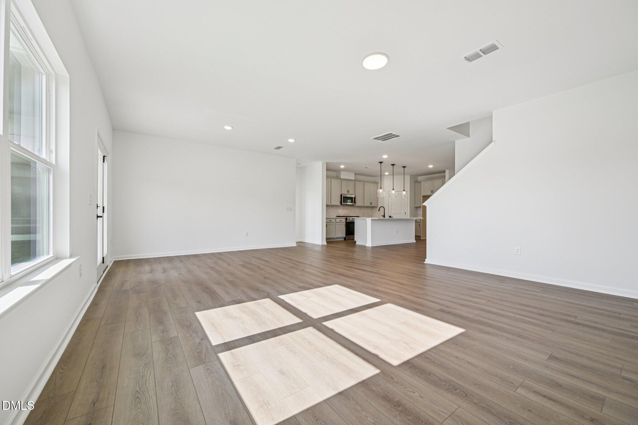 961 Fetching Place 365 Property Photo 5
