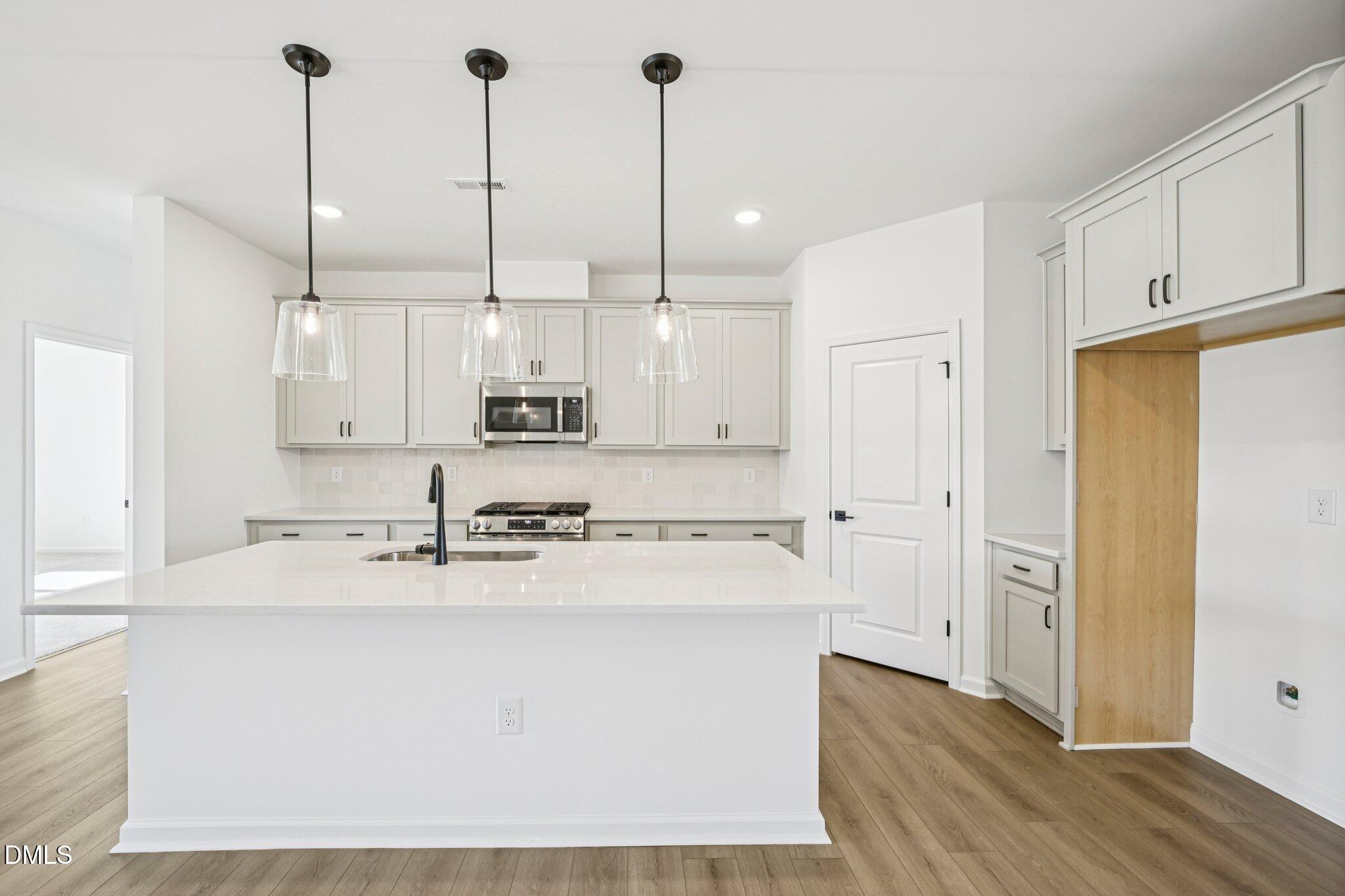 961 Fetching Place 365 Property Photo 6