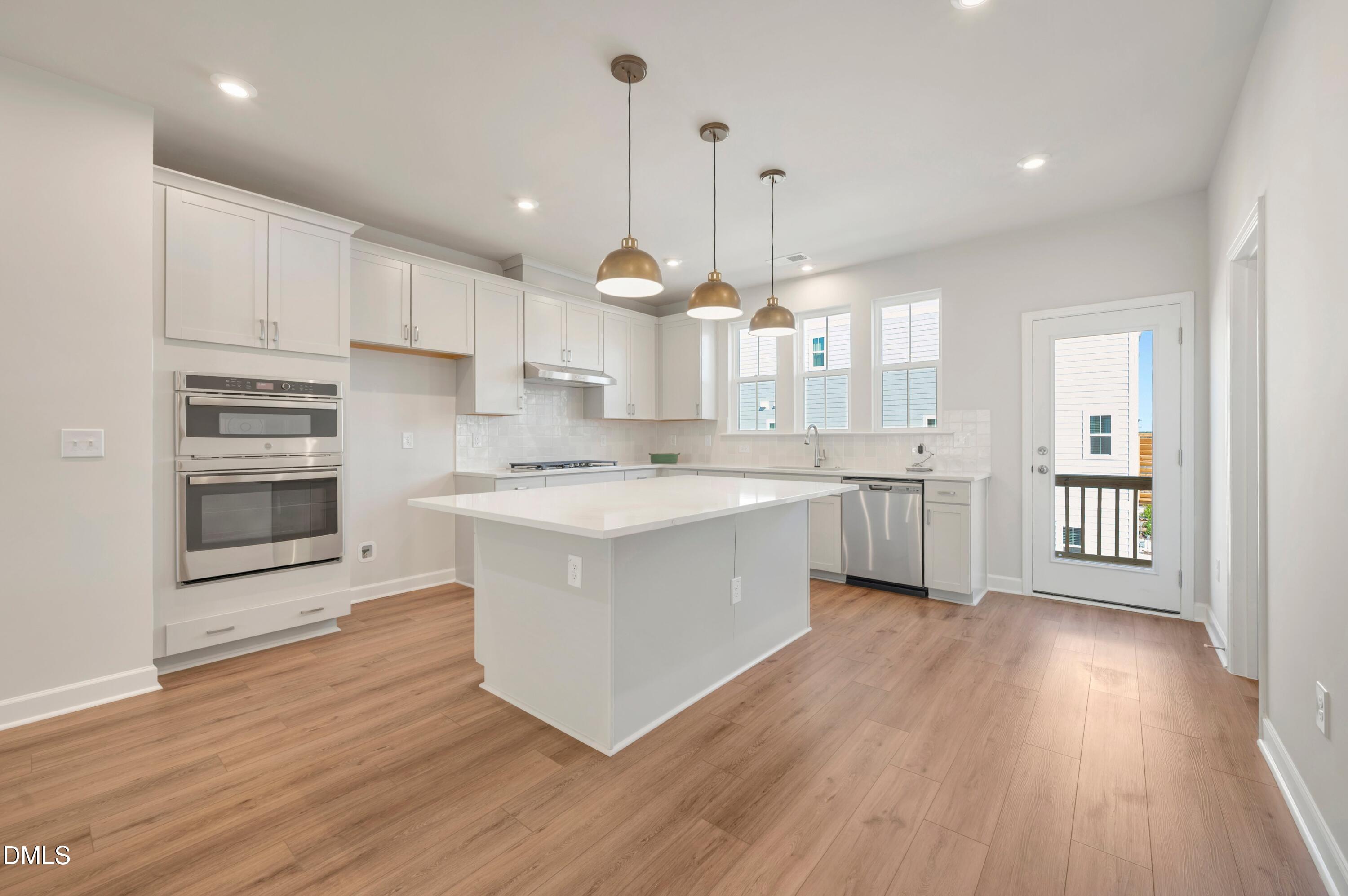 702 Hyperion Alley Property Photo 1