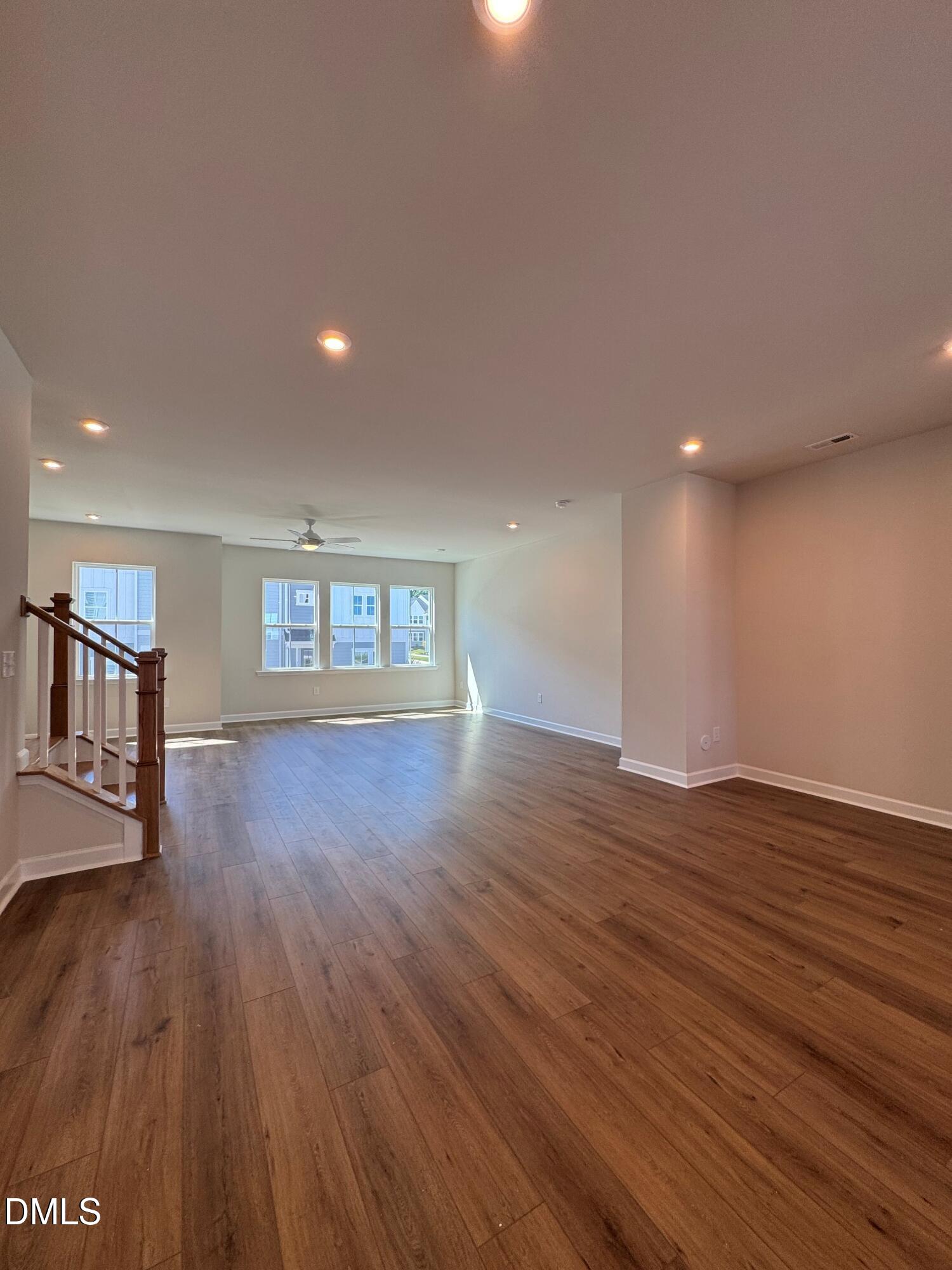 702 Hyperion Alley Property Photo 5
