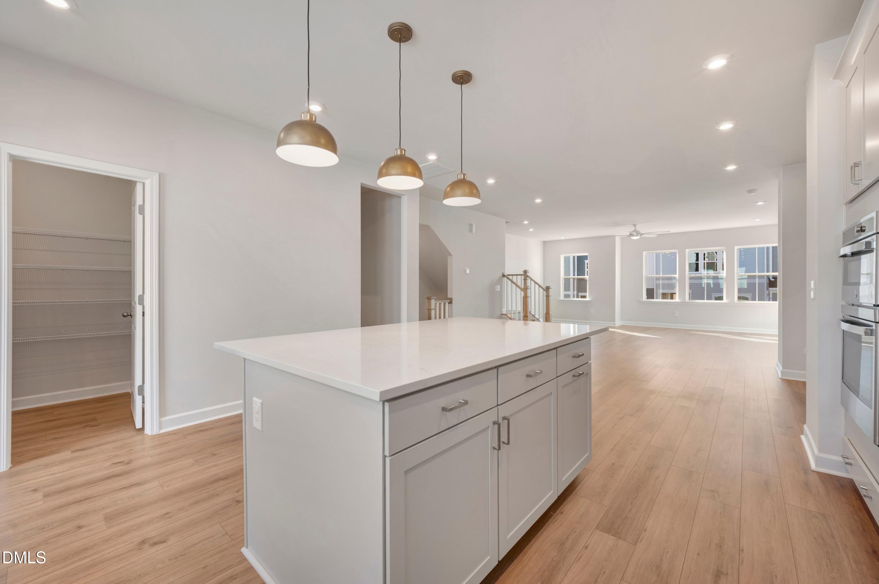 702 Hyperion Alley Property Photo 9
