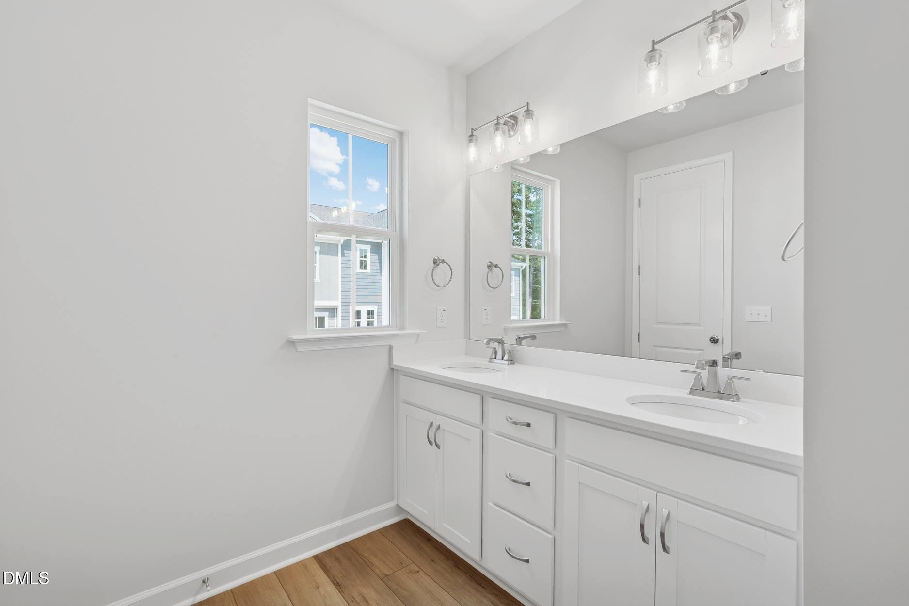 702 Hyperion Alley Property Photo 11