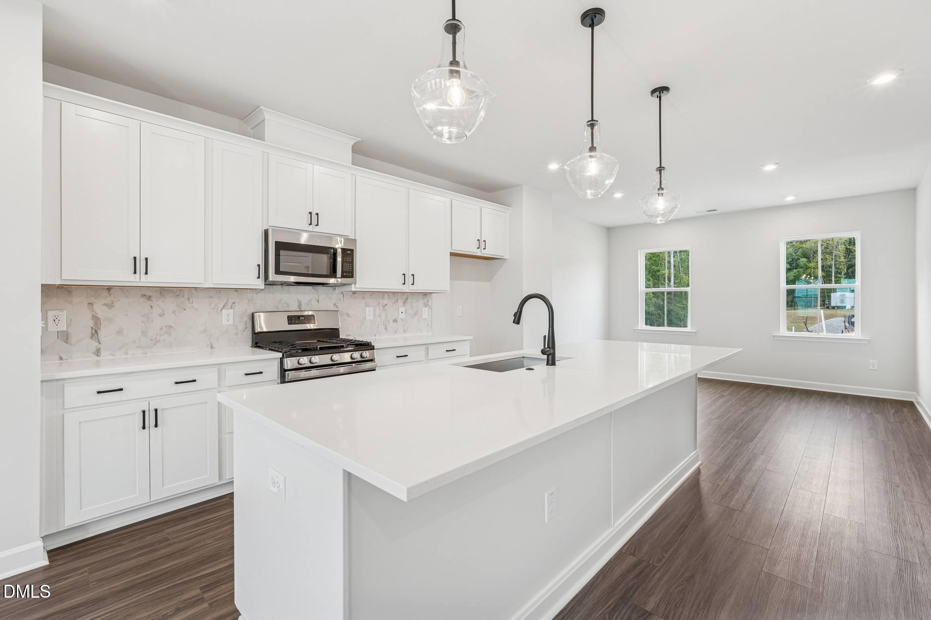 708 Hyperion Alley Property Photo 2