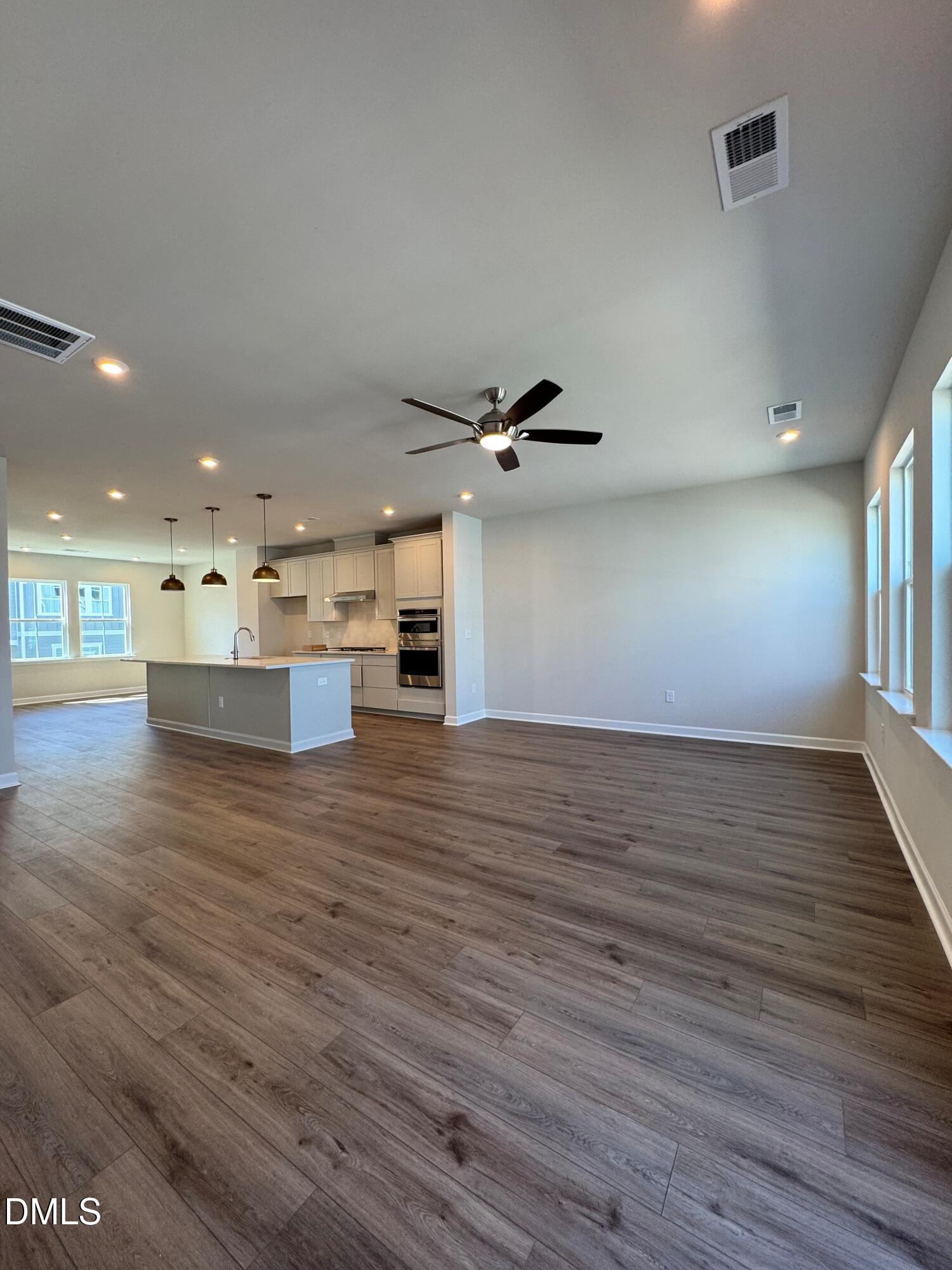 708 Hyperion Alley Property Photo 2