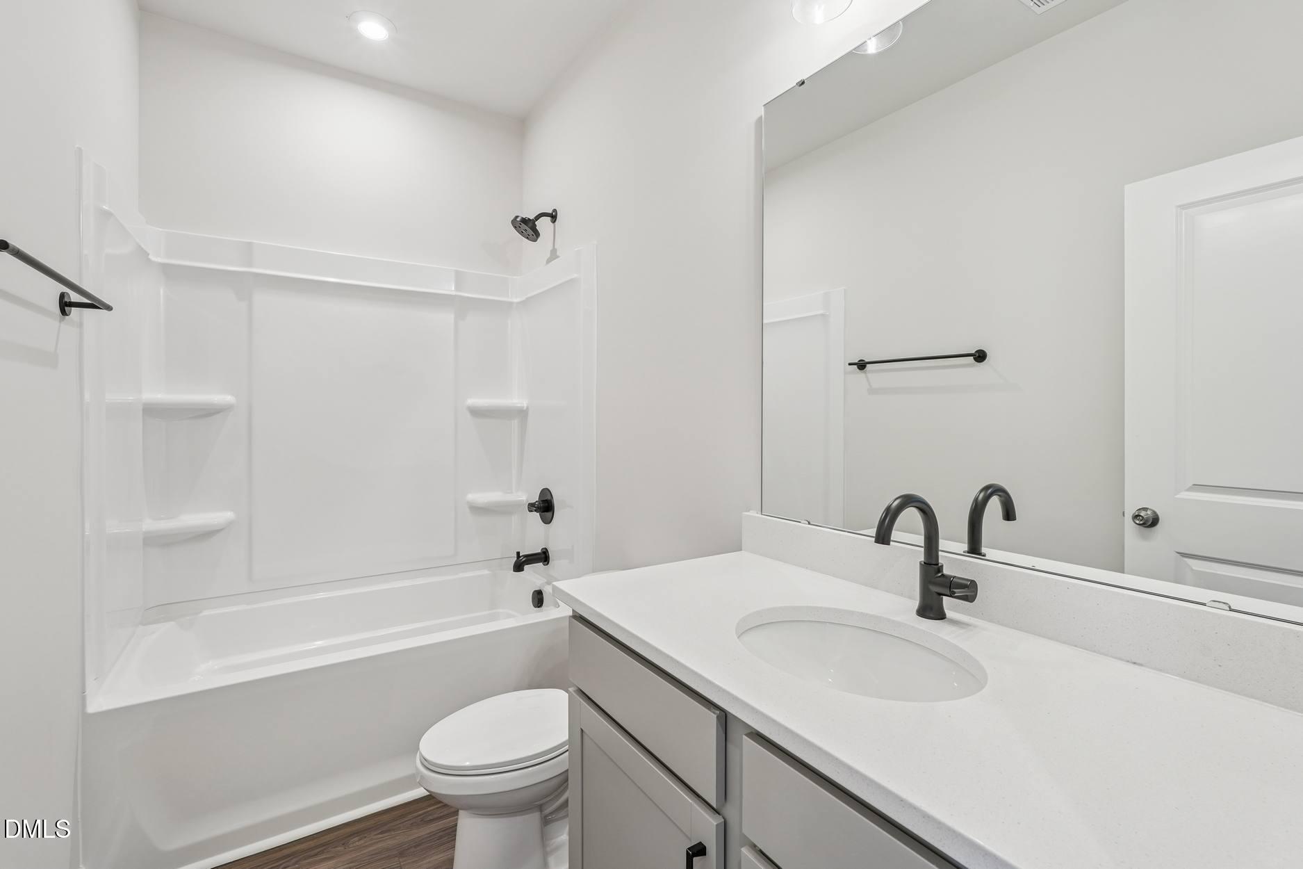 708 Hyperion Alley Property Photo 9