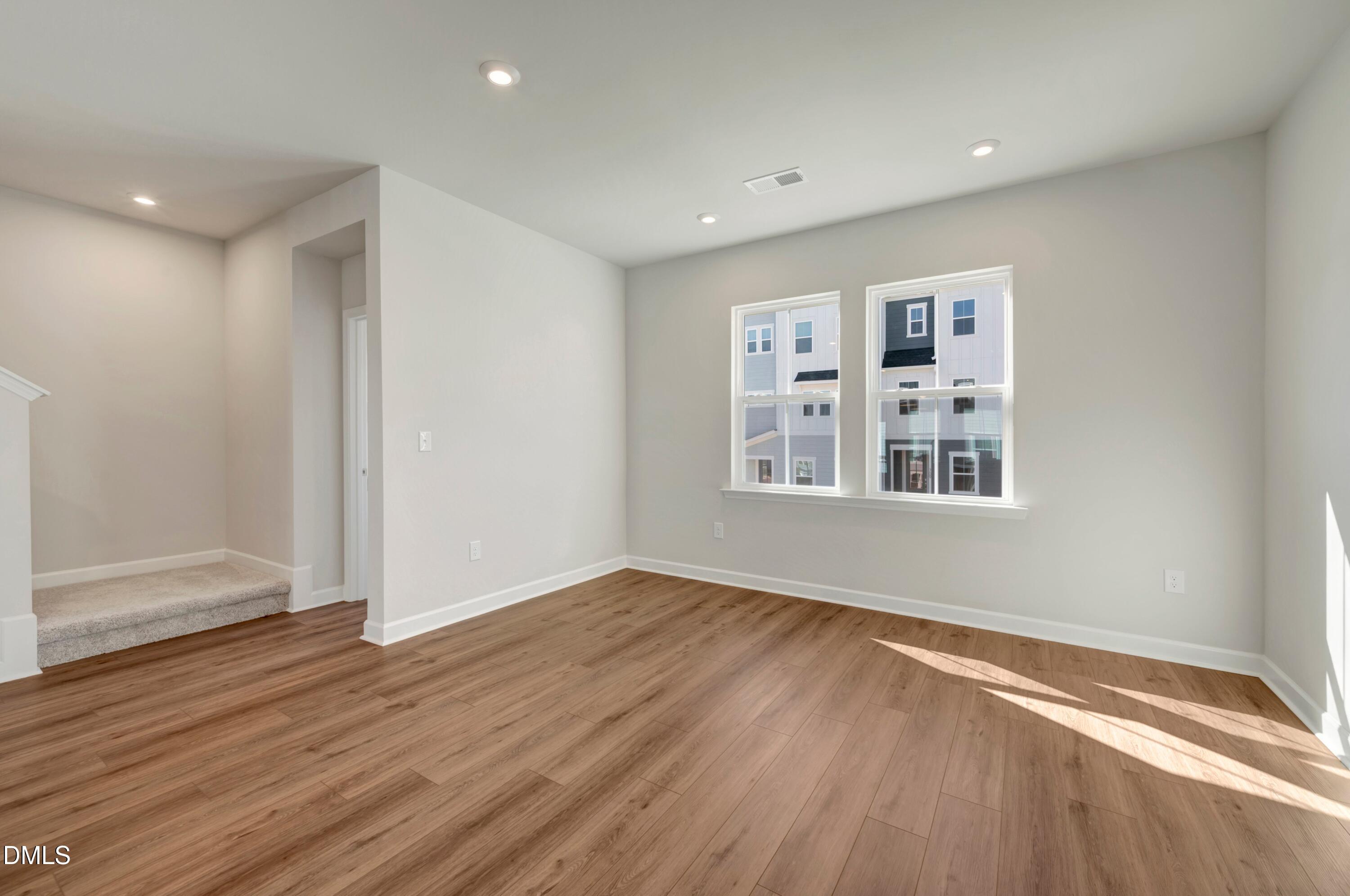 708 Hyperion Alley Property Photo 15