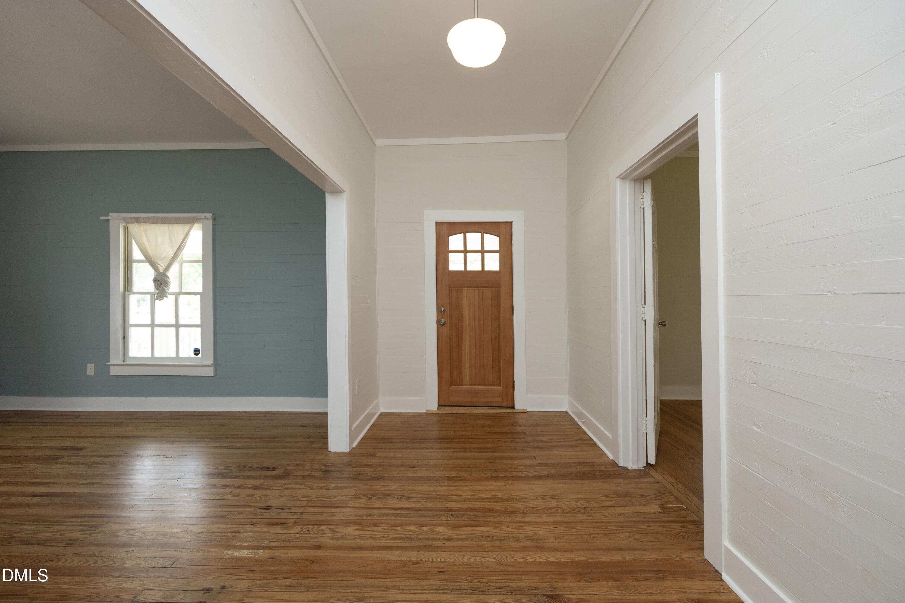 1702 E Main Street Property Photo 5
