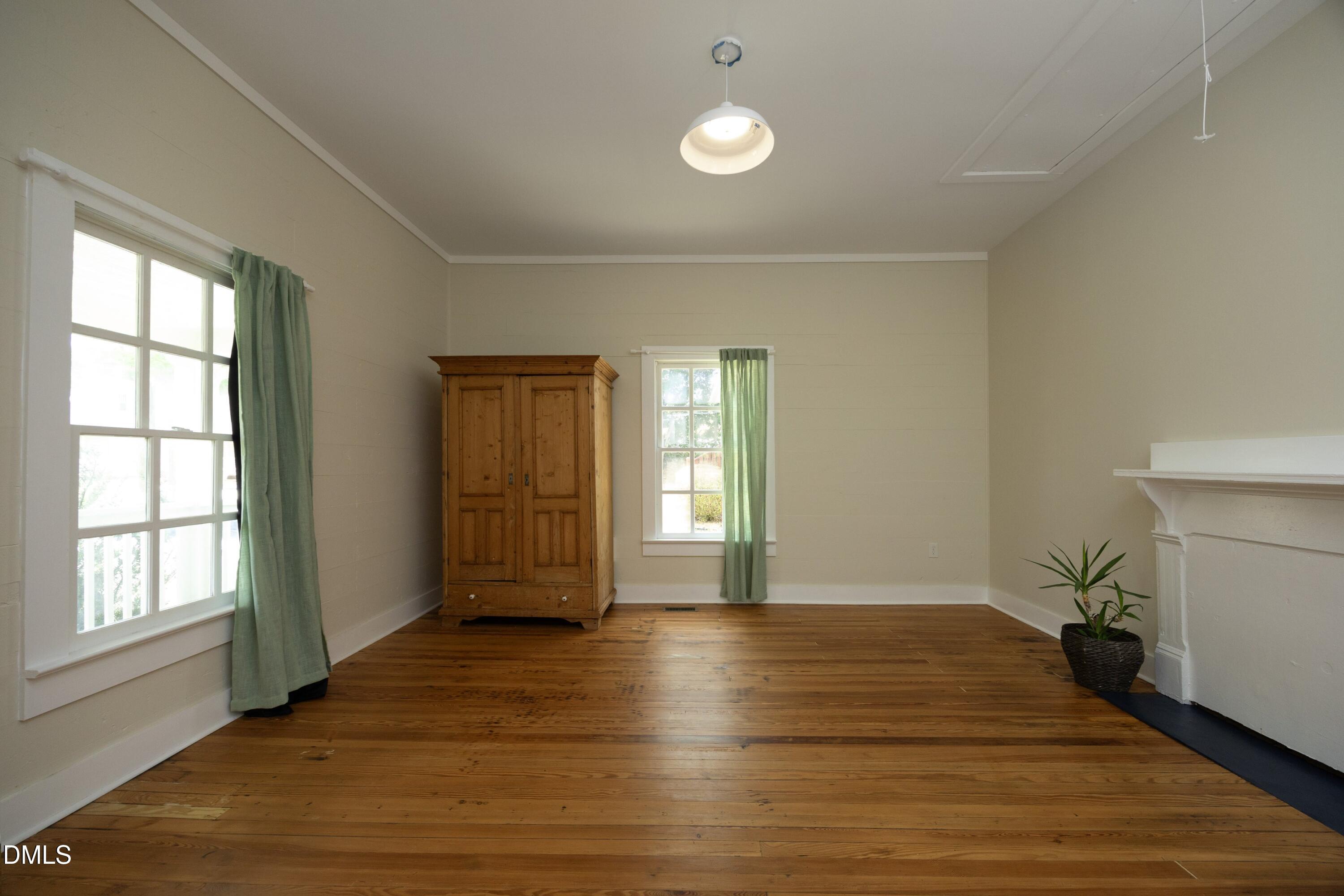 1702 E Main Street Property Photo 16