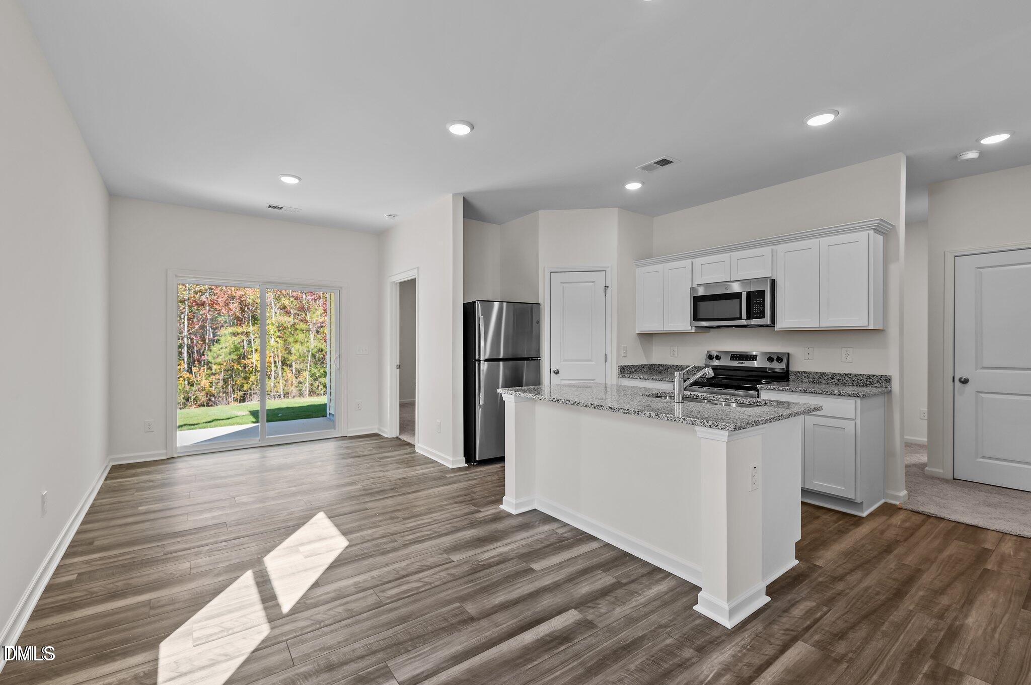 661 Essex Road Property Photo 3