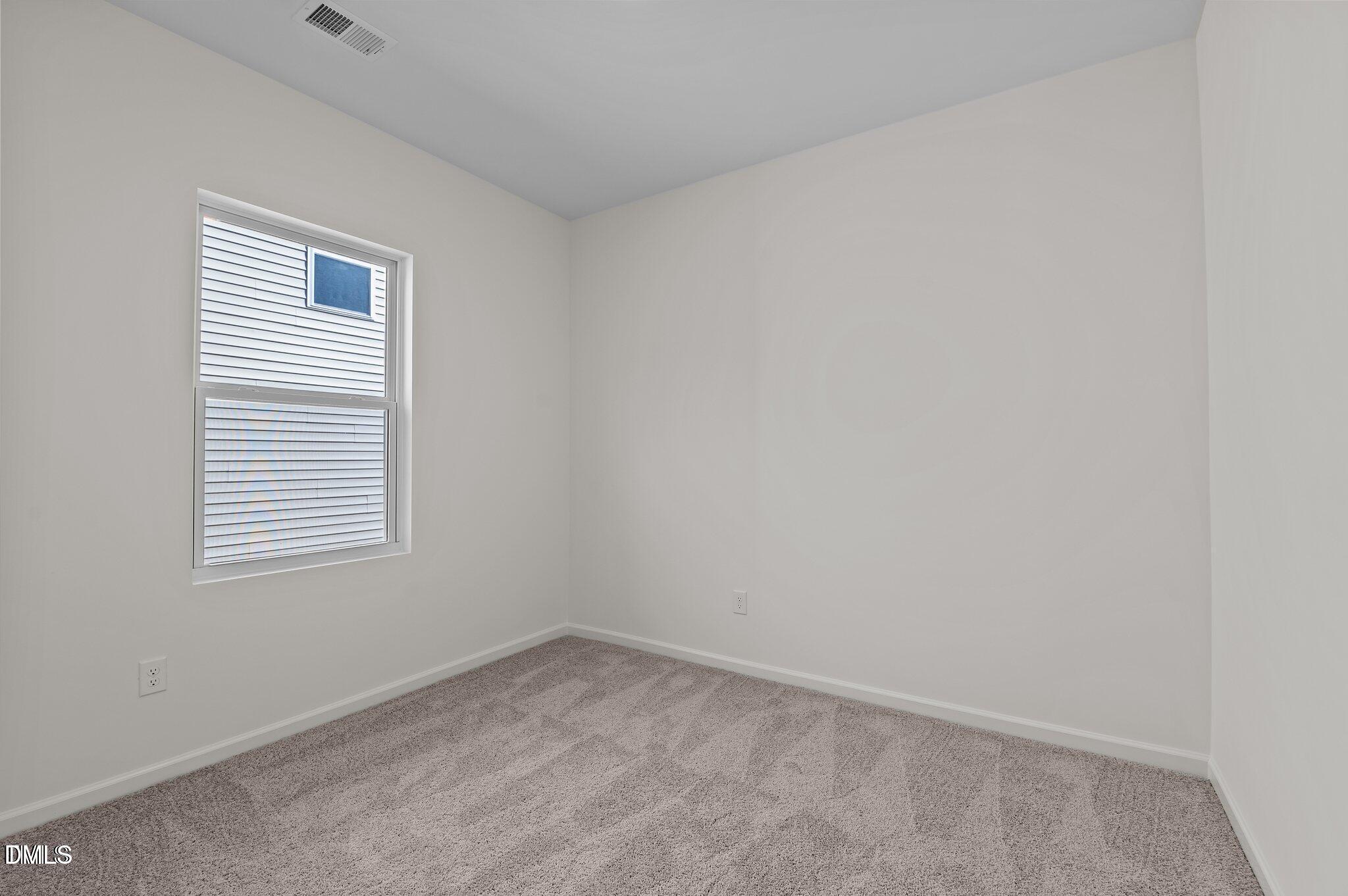 661 Essex Road Property Photo 14