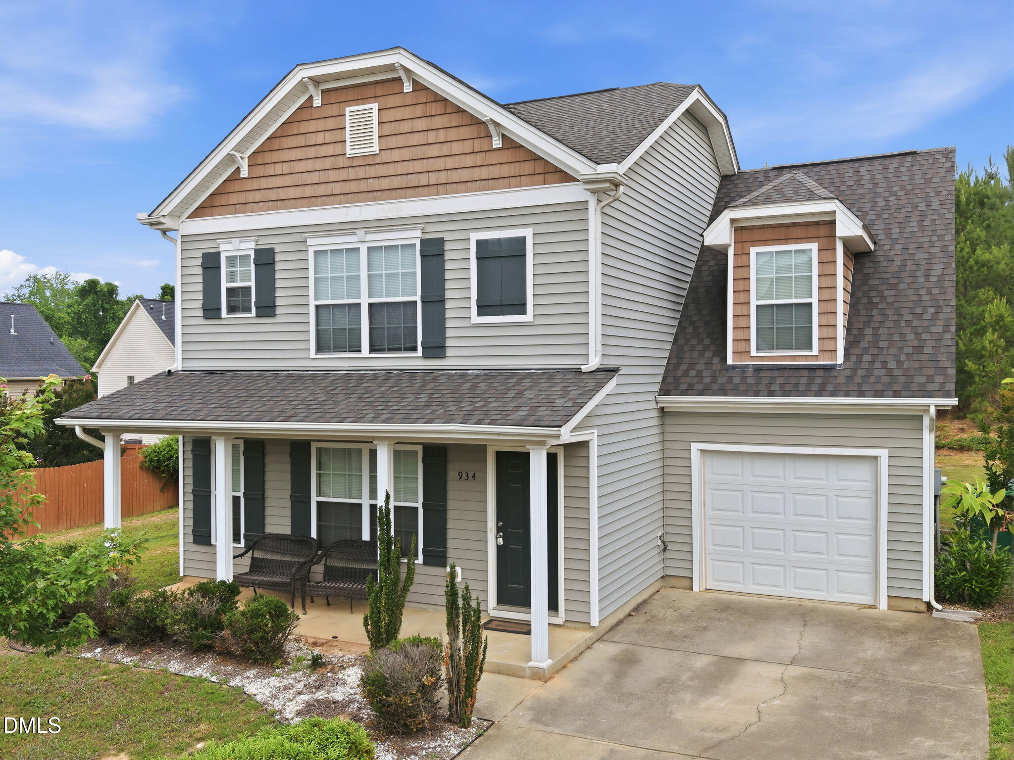 934 Ribbonleaf Lane Property Photo 1