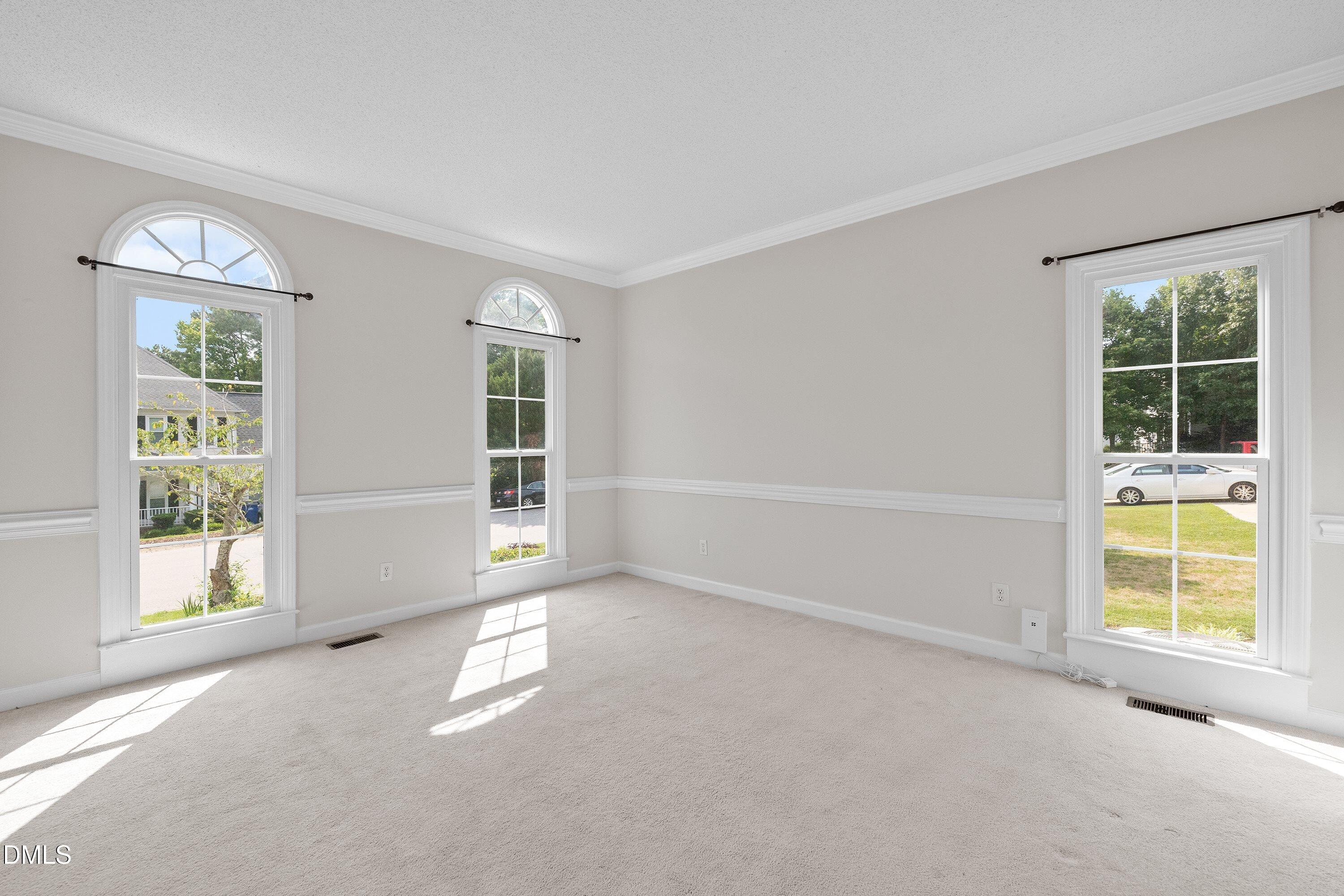 3528 Dewing Drive Property Photo 12