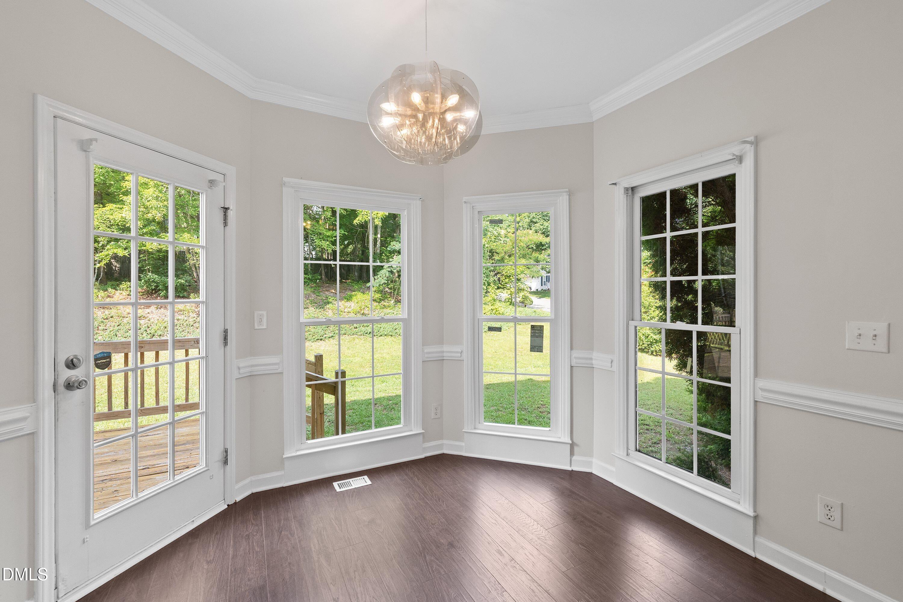 3528 Dewing Drive Property Photo 22