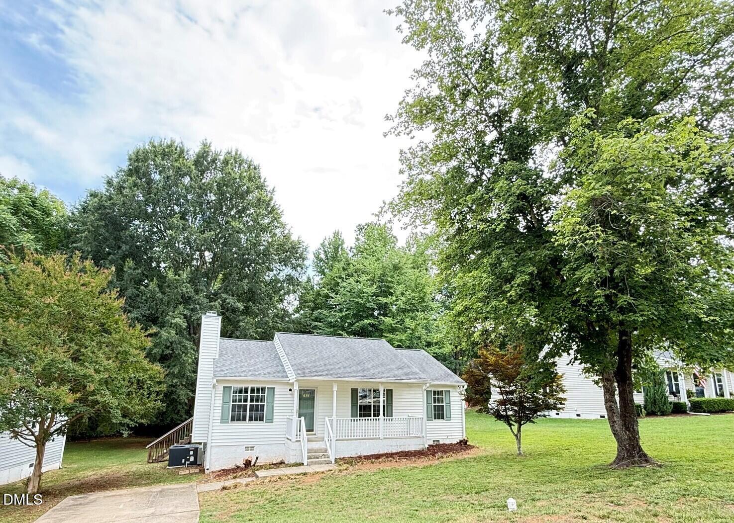 610 E Jones Avenue Property Photo 1
