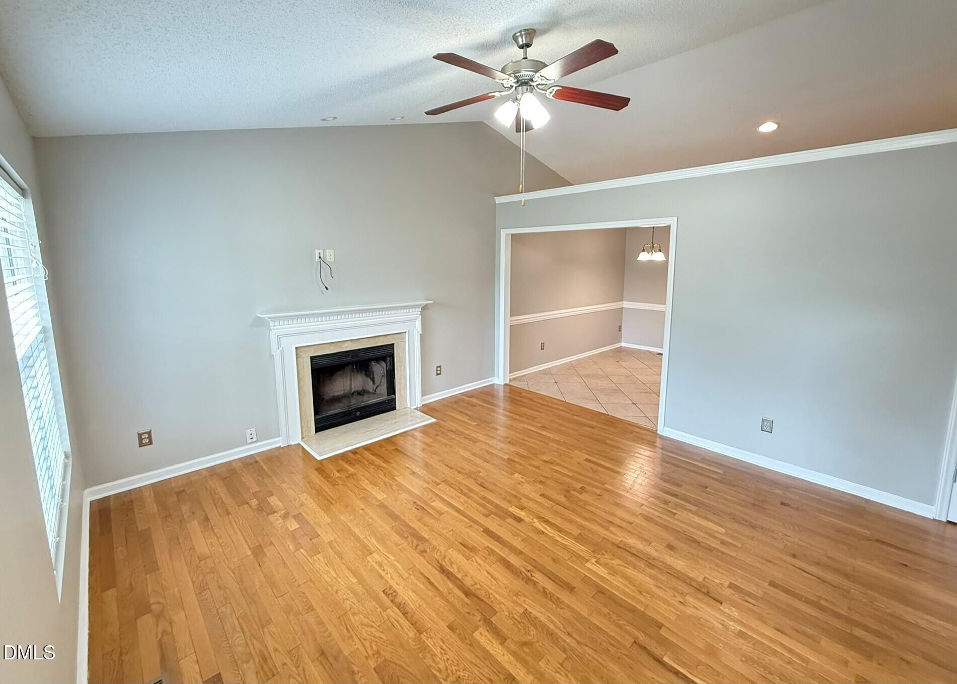 610 E Jones Avenue Property Photo 2