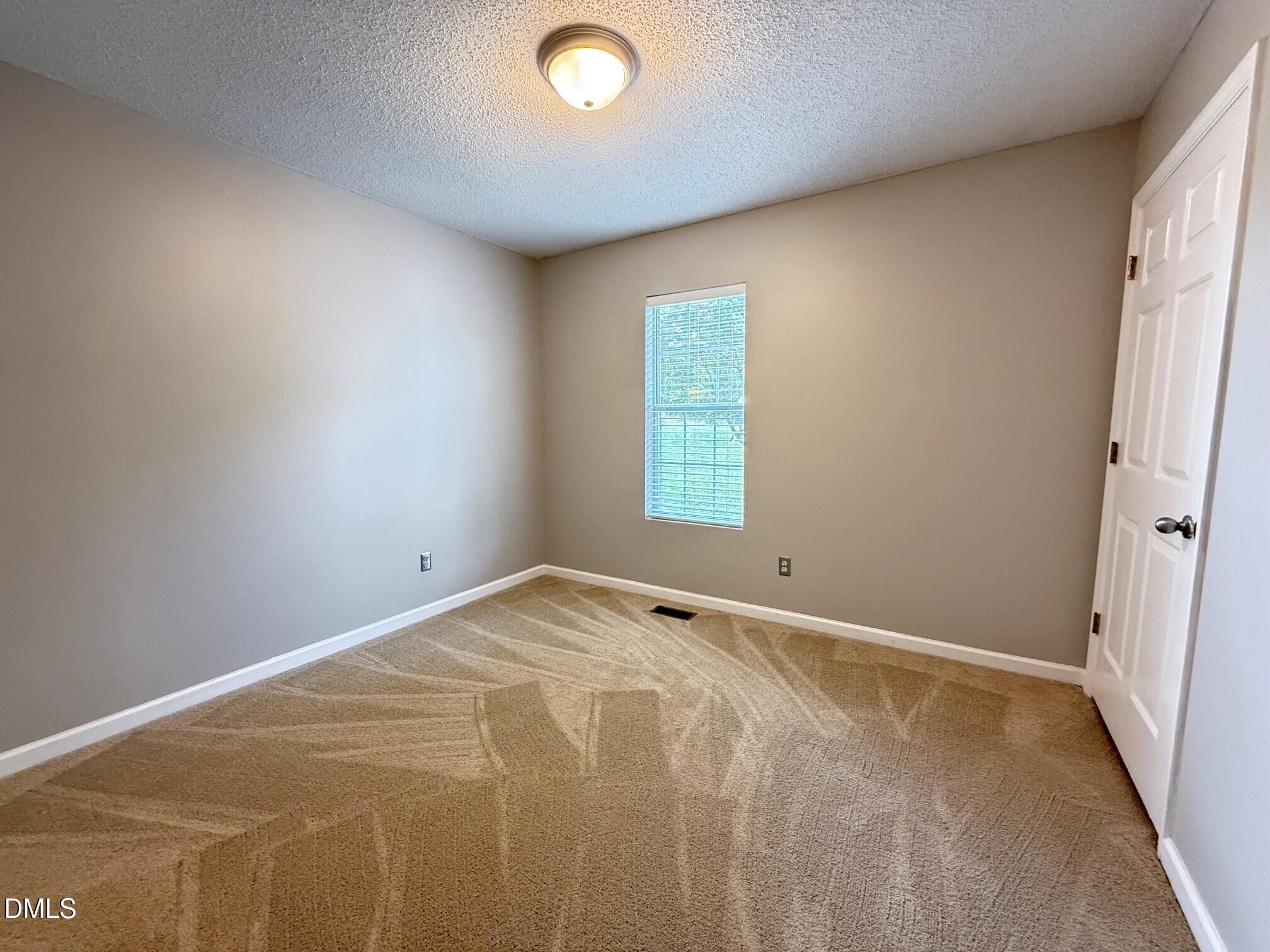 610 E Jones Avenue Property Photo 14