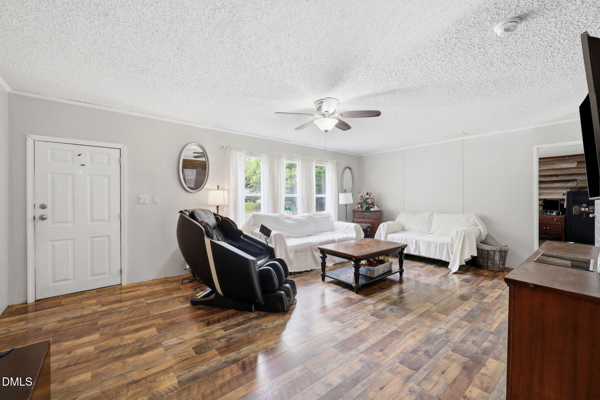 5218 Divine Lane Property Photo 4