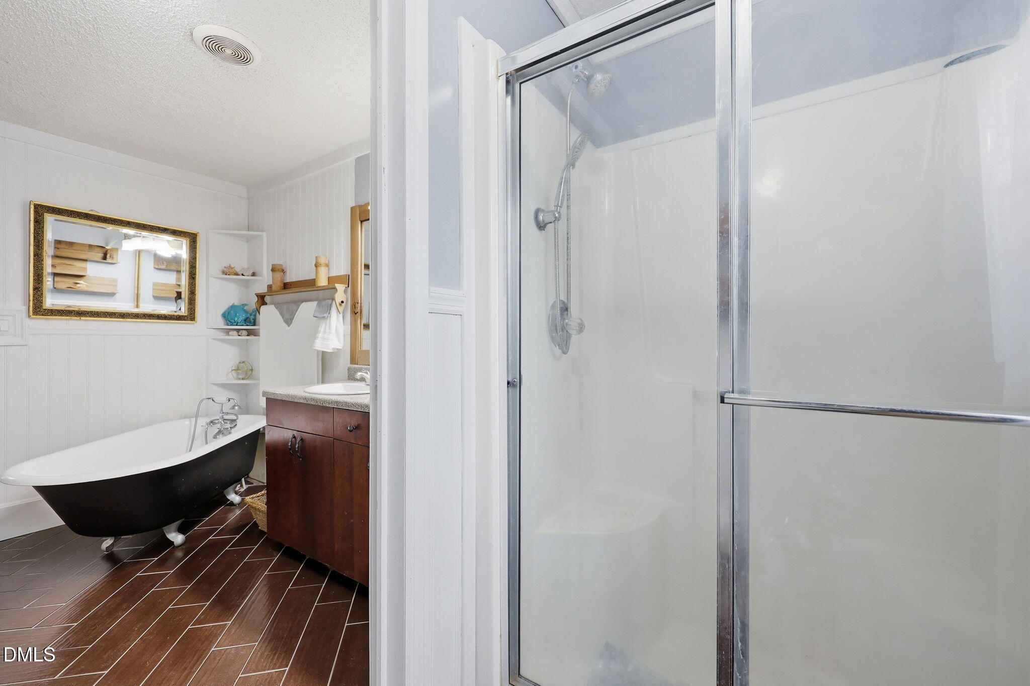 5218 Divine Lane Property Photo 15