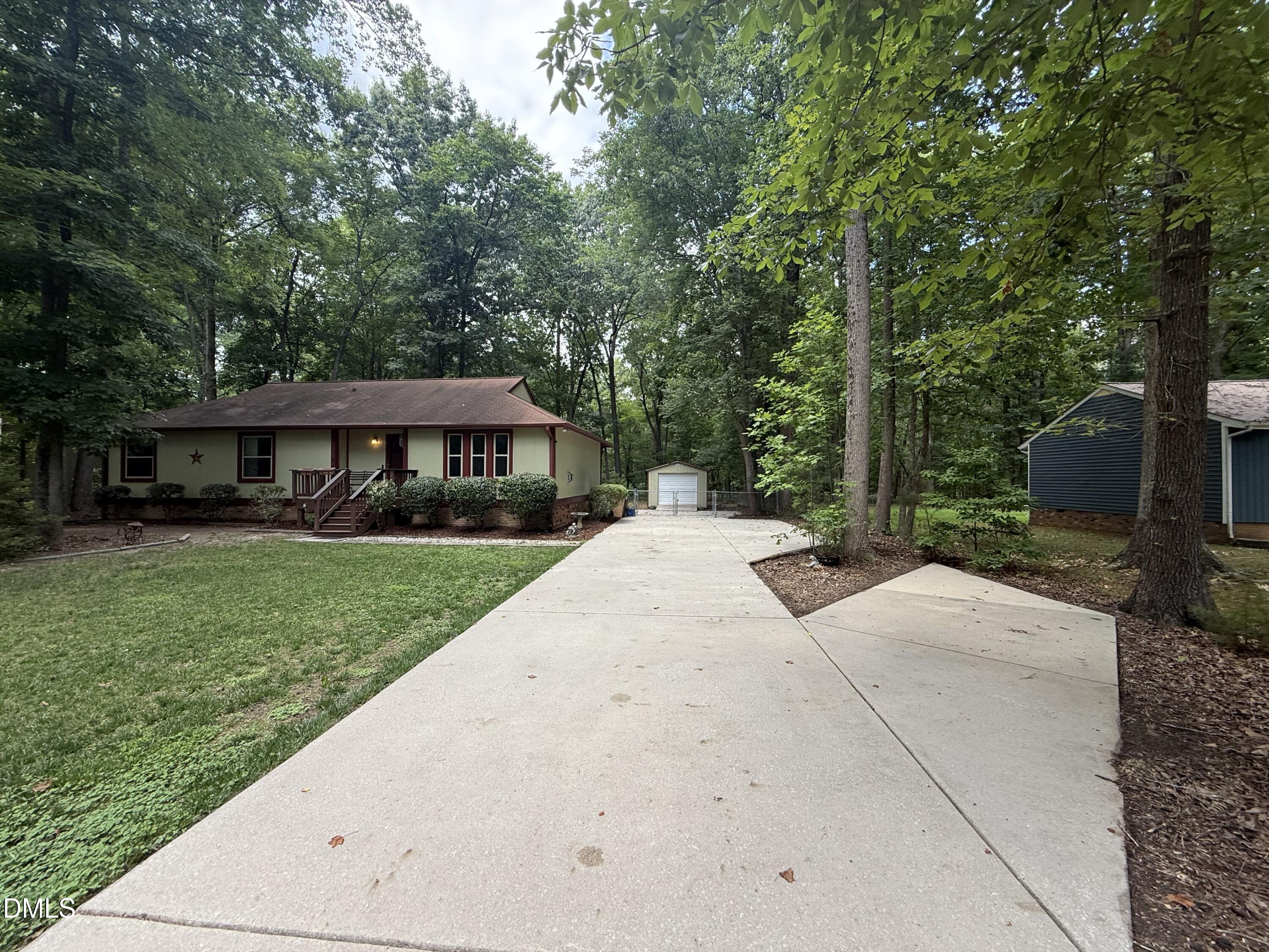 700 Wendy Way Property Photo 4