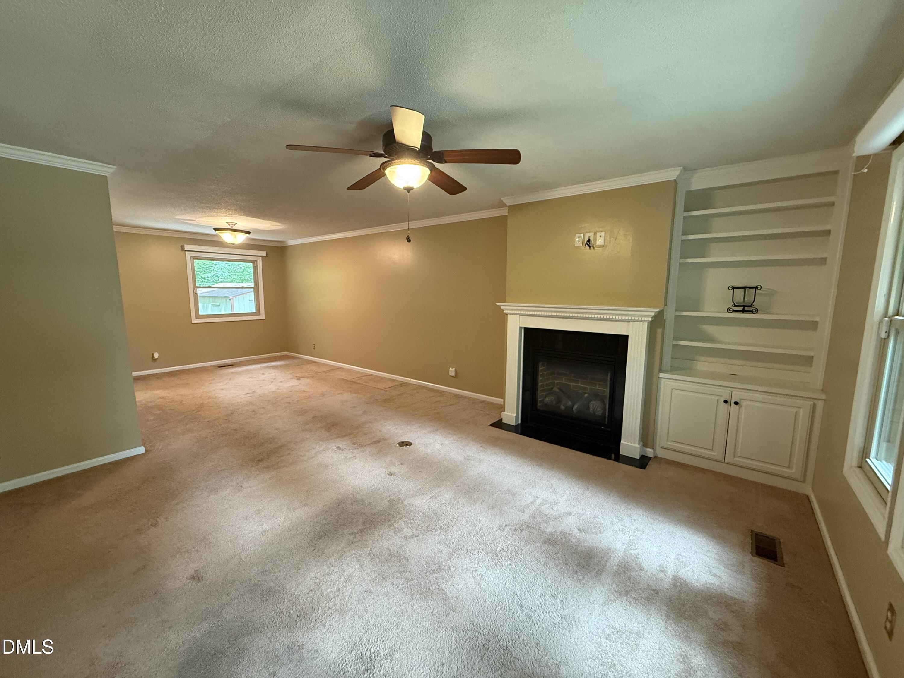 700 Wendy Way Property Photo 9