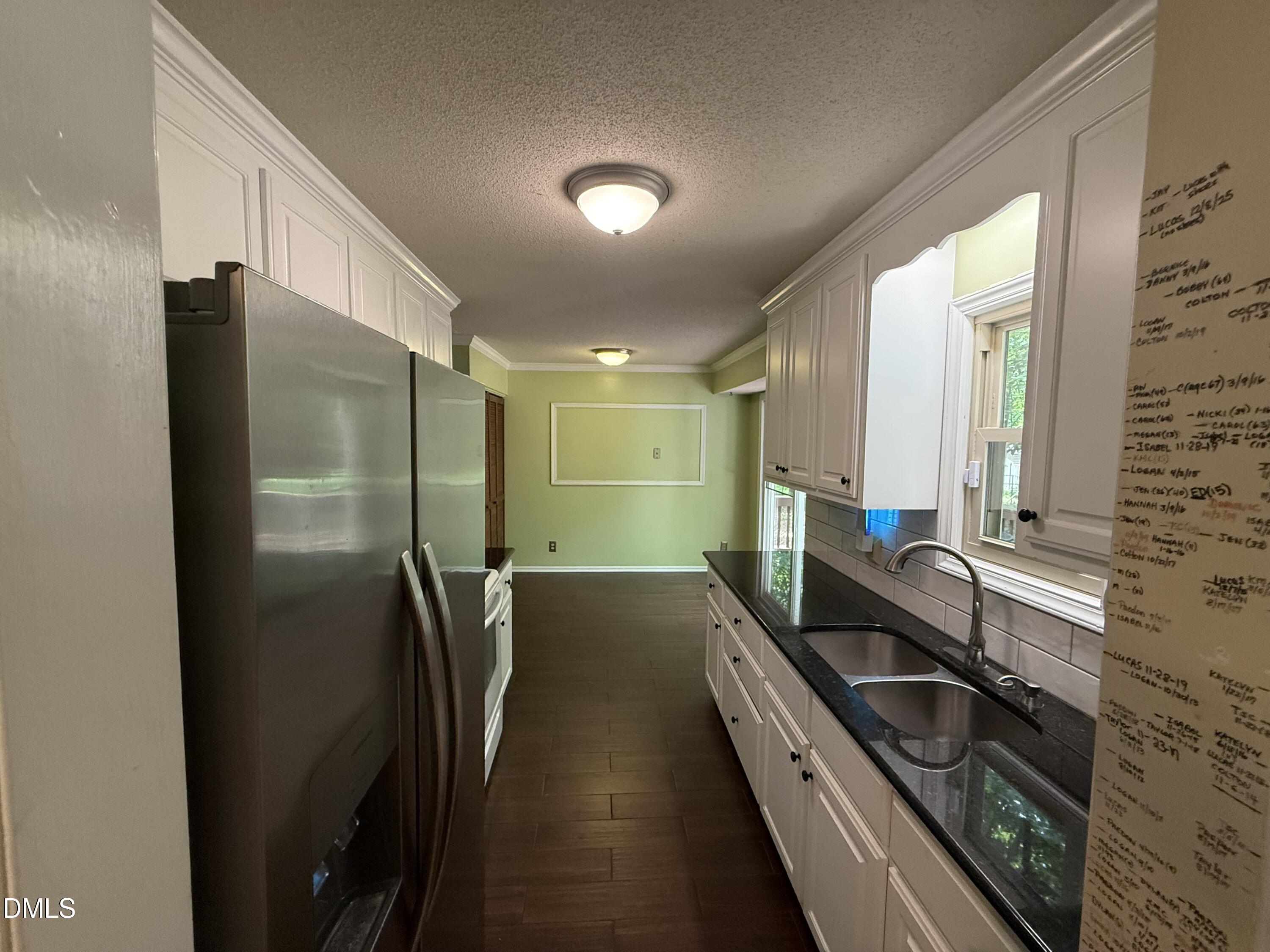 700 Wendy Way Property Photo 12