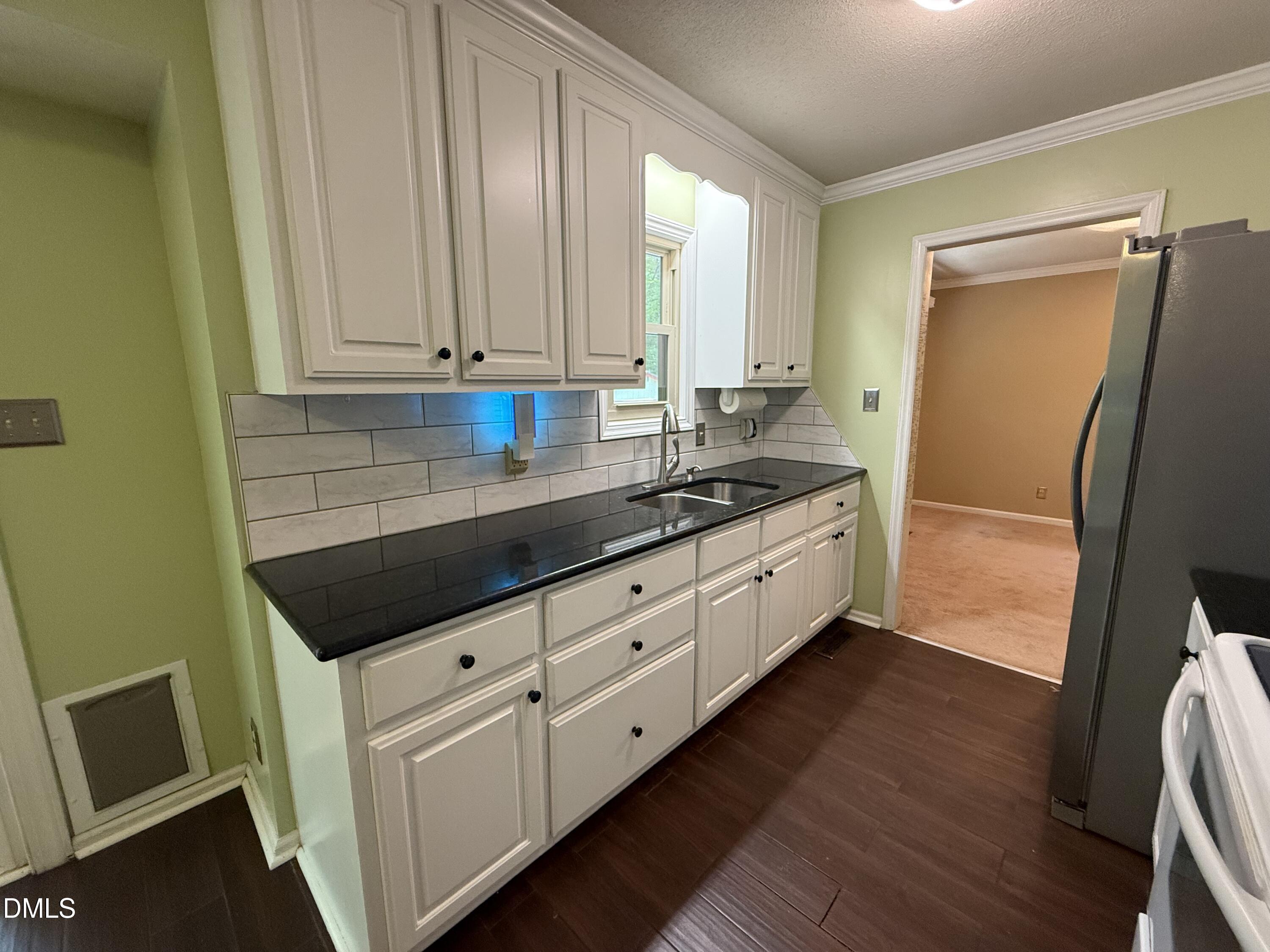 700 Wendy Way Property Photo 16