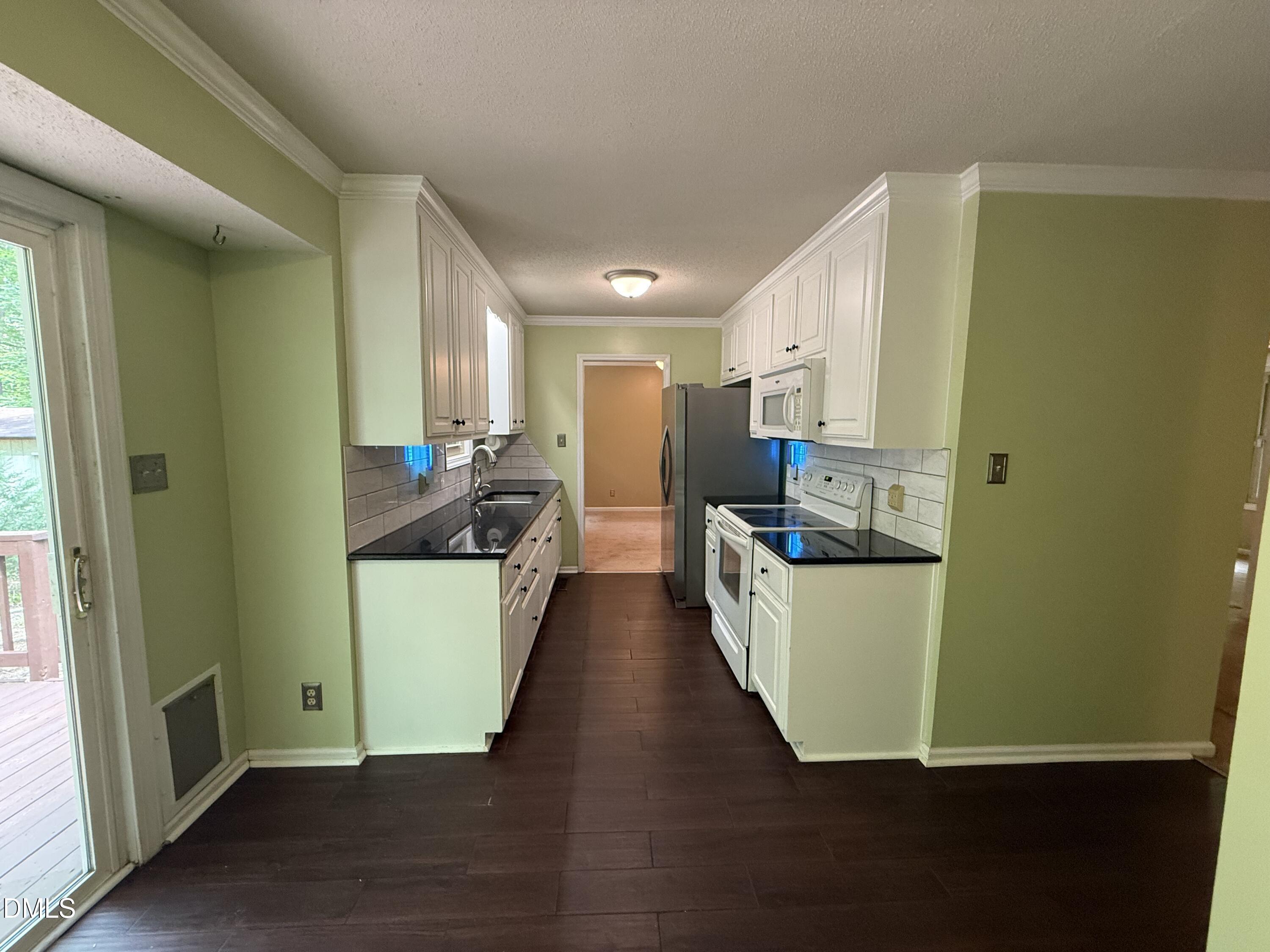 700 Wendy Way Property Photo 17