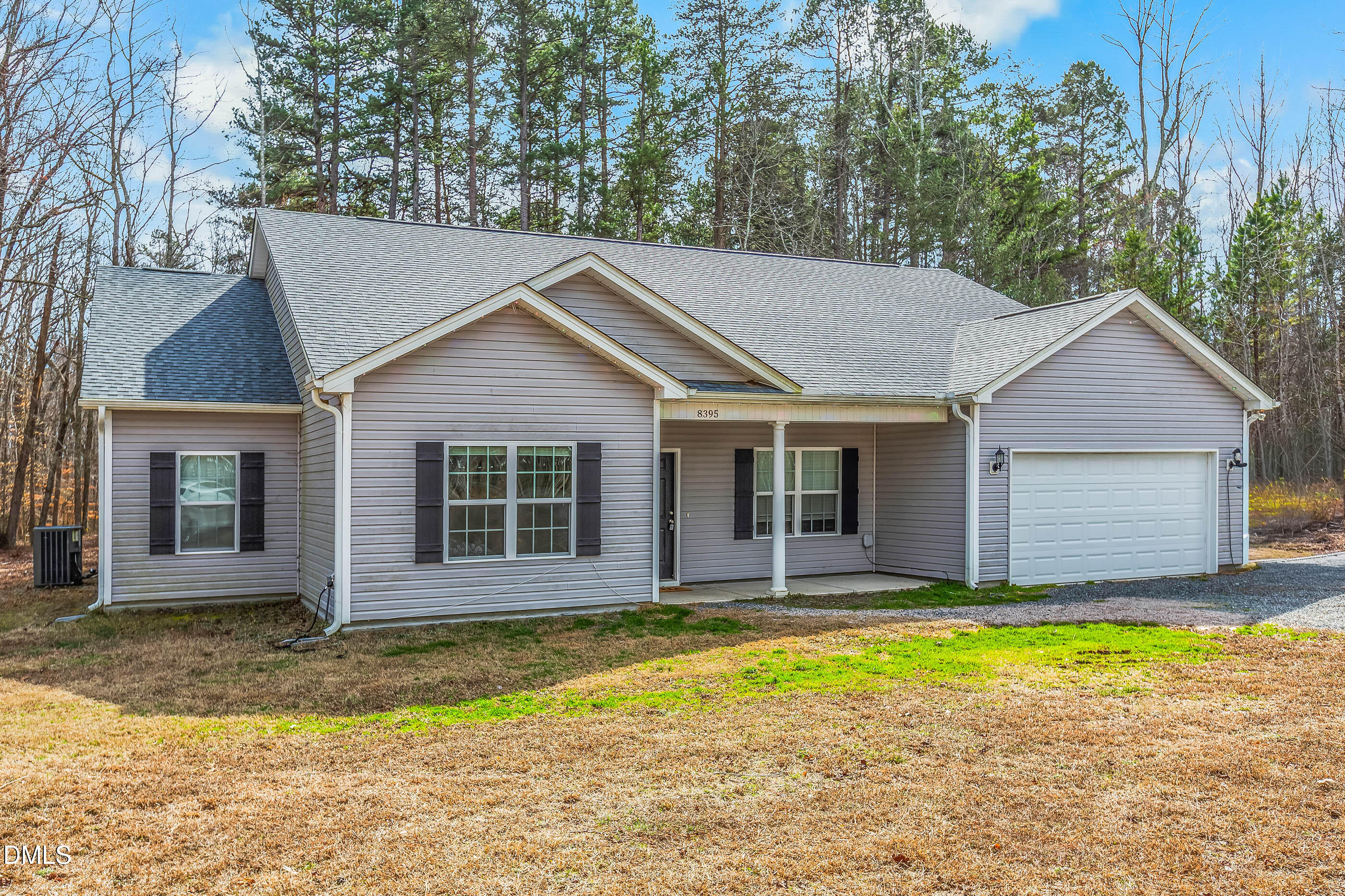 8395 White Oak Farm Road Property Photo 1