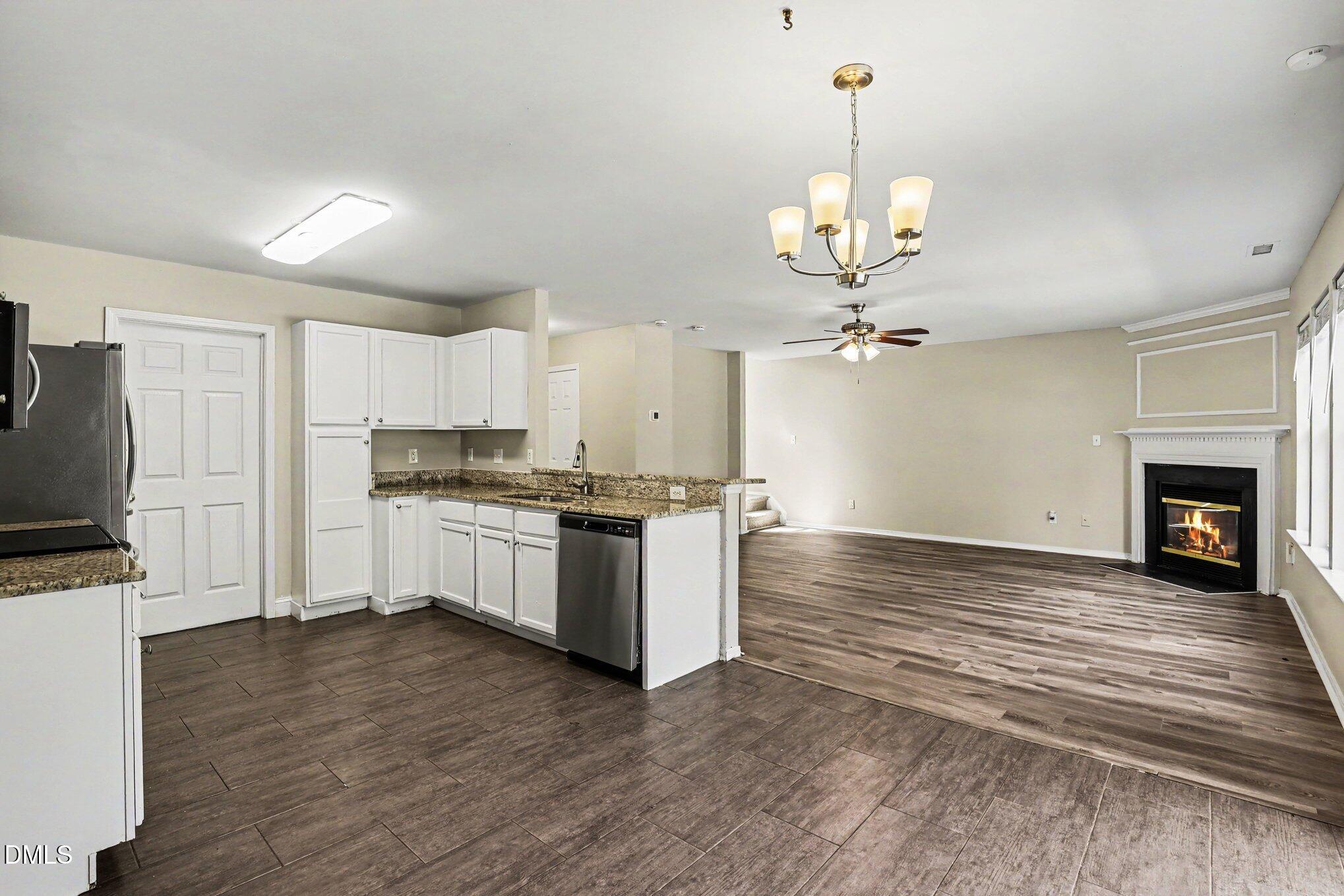 6101 Saybrooke Drive Property Photo 3
