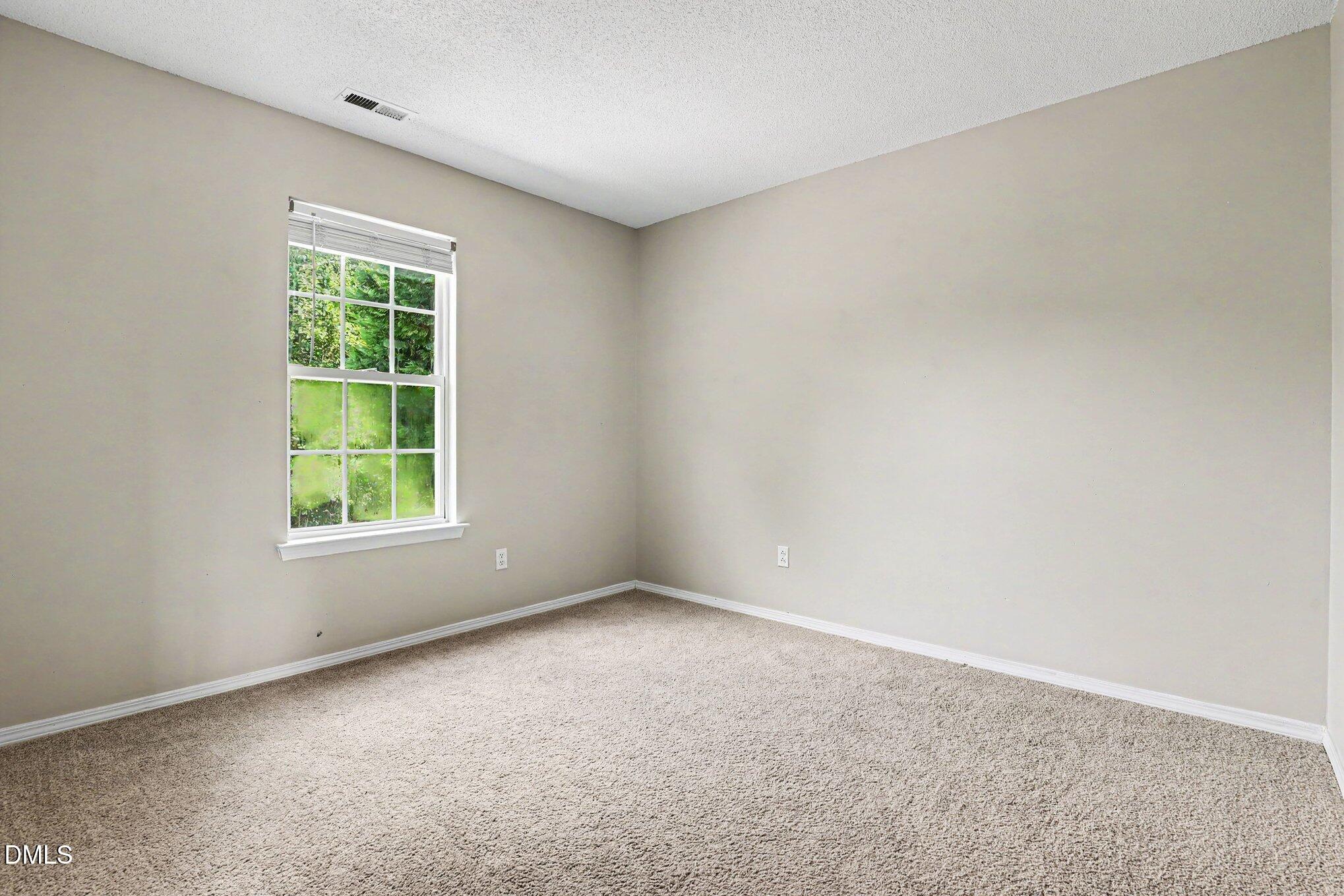 6101 Saybrooke Drive Property Photo 9