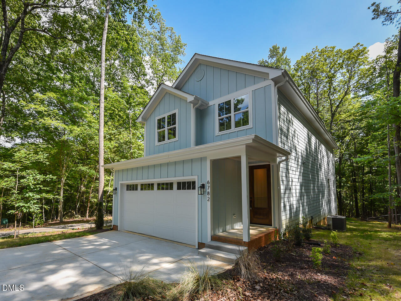 6782 Calais Drive Property Photo 4