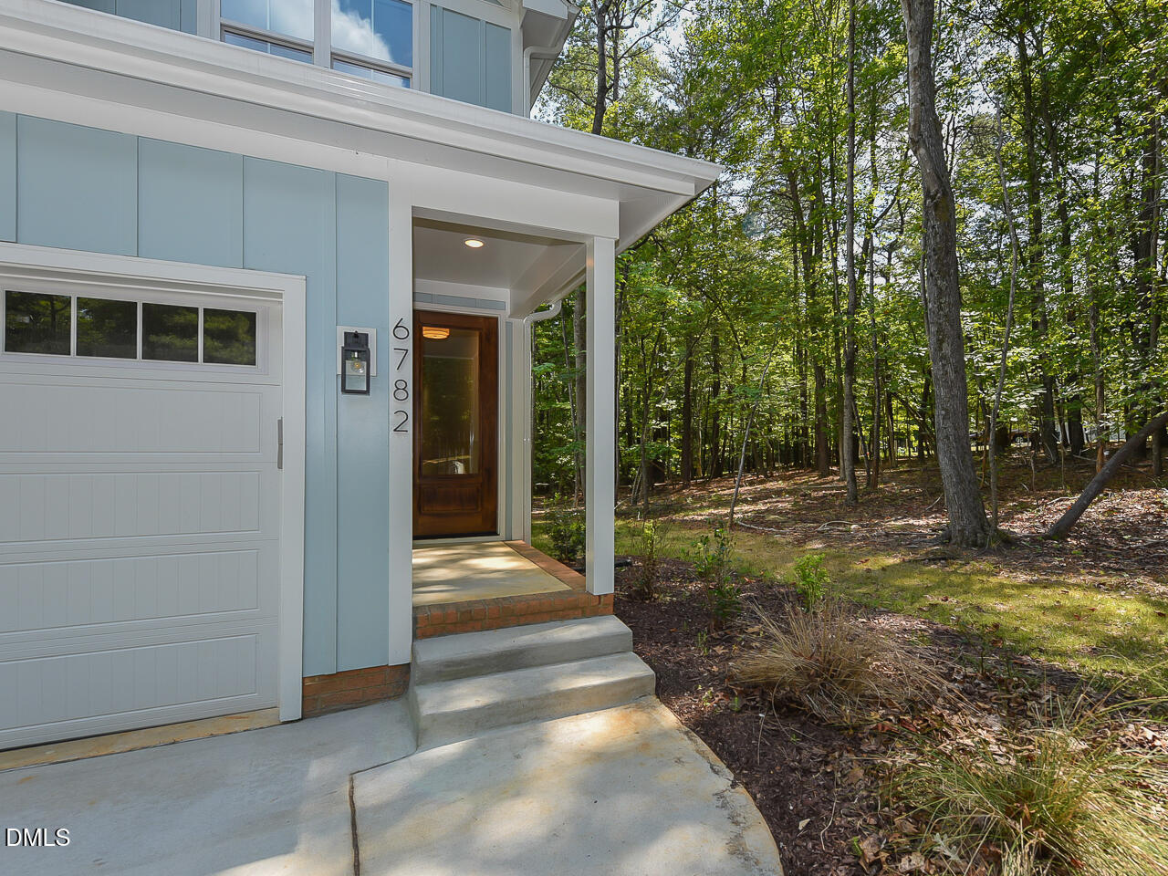 6782 Calais Drive Property Photo 5