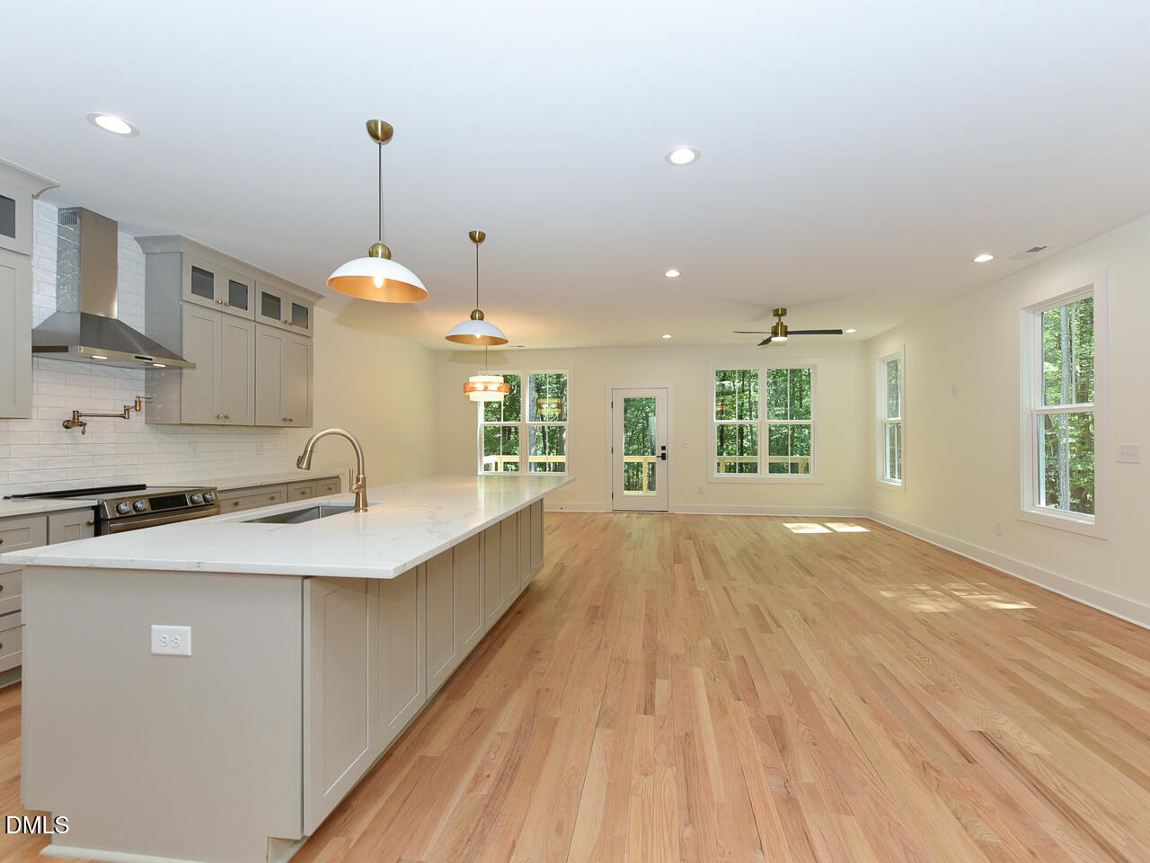 6782 Calais Drive Property Photo 13