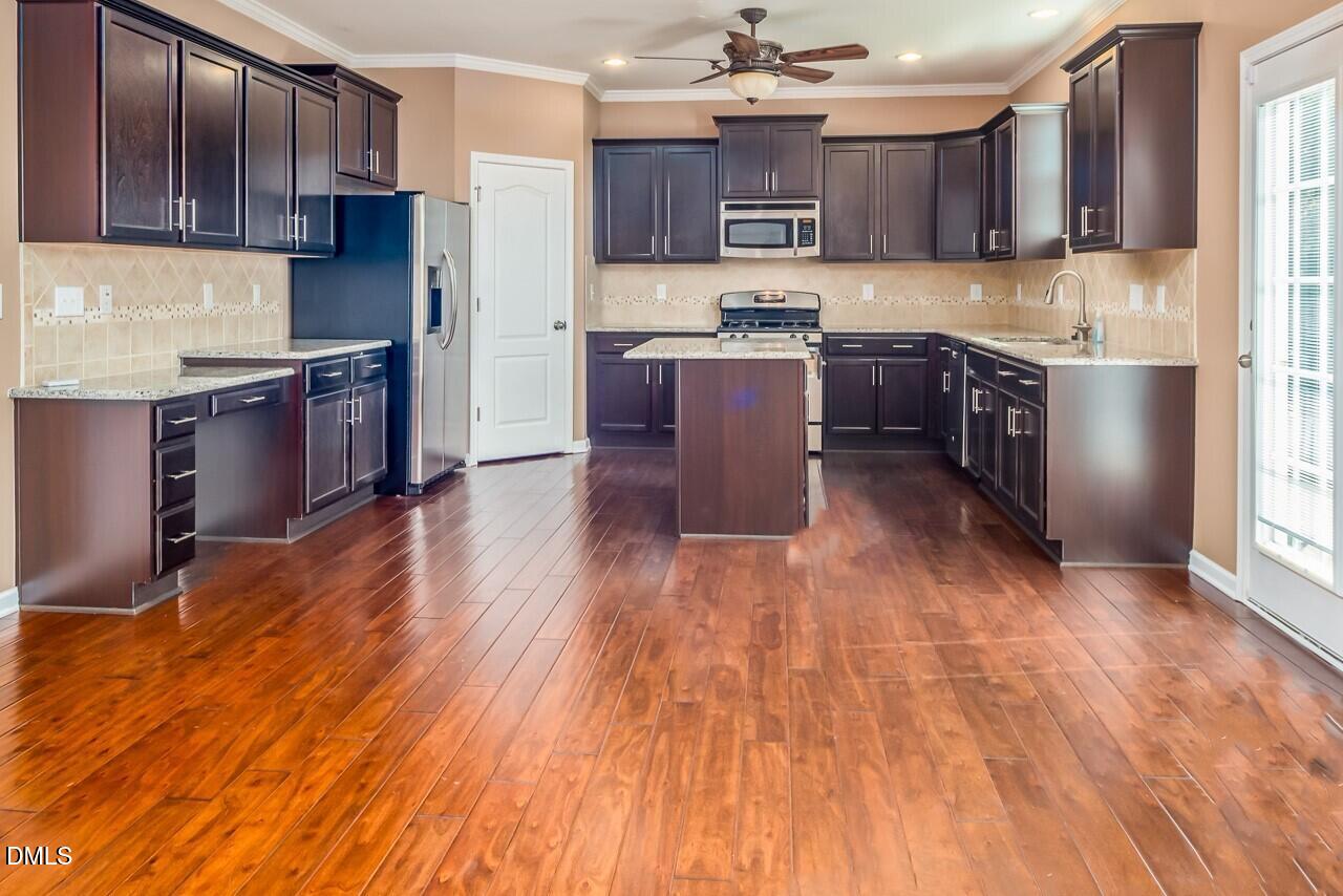 215 Holly Blossom Drive Property Photo 11