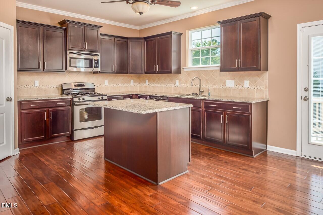 215 Holly Blossom Drive Property Photo 12
