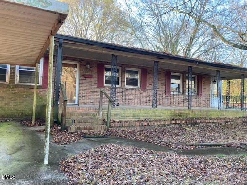 922 N White Street Property Photo 1