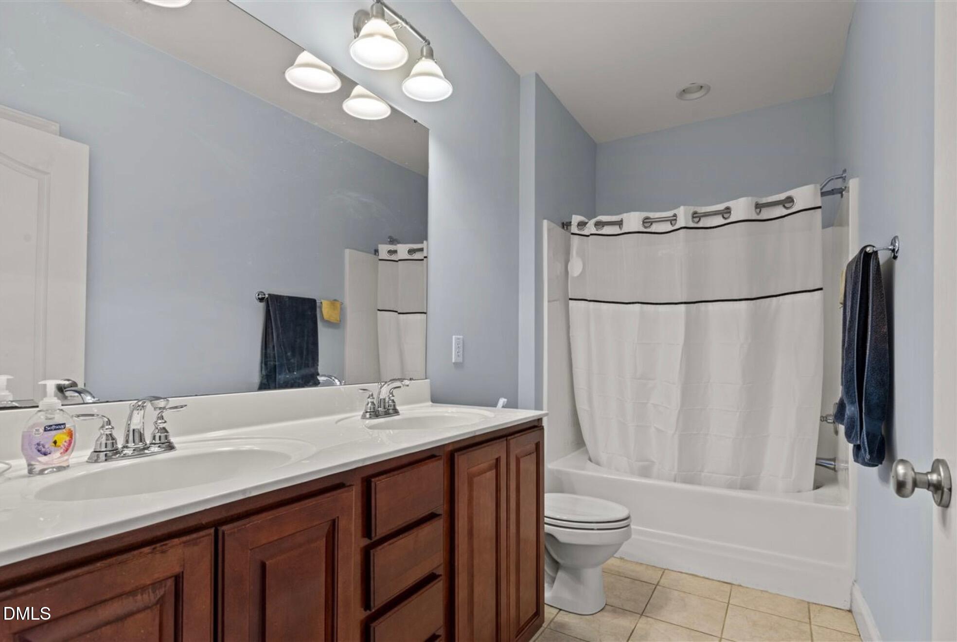 2810 Bedford Green Drive 211 Property Photo 9
