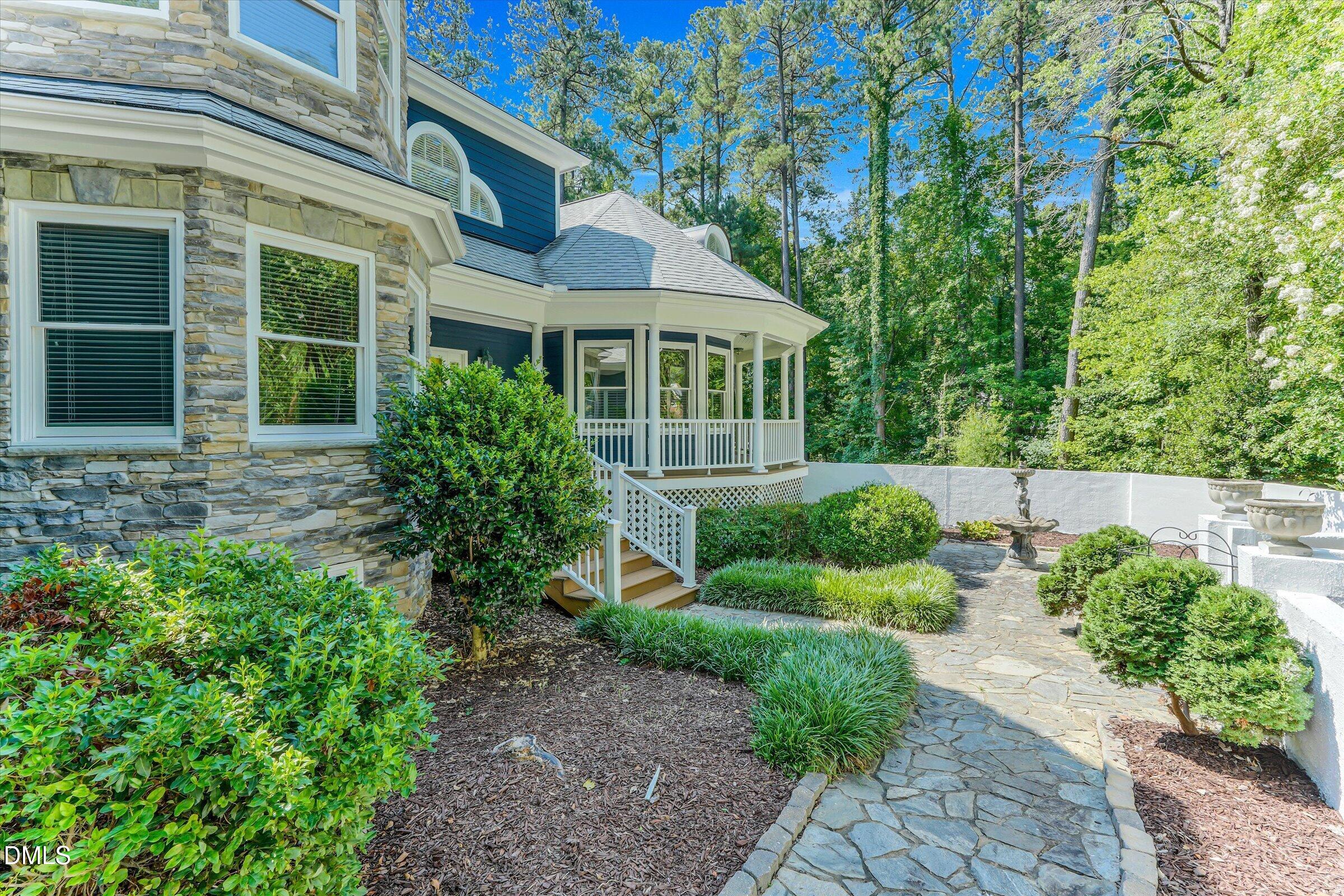 7804 Umstead Forest Drive Property Photo 4