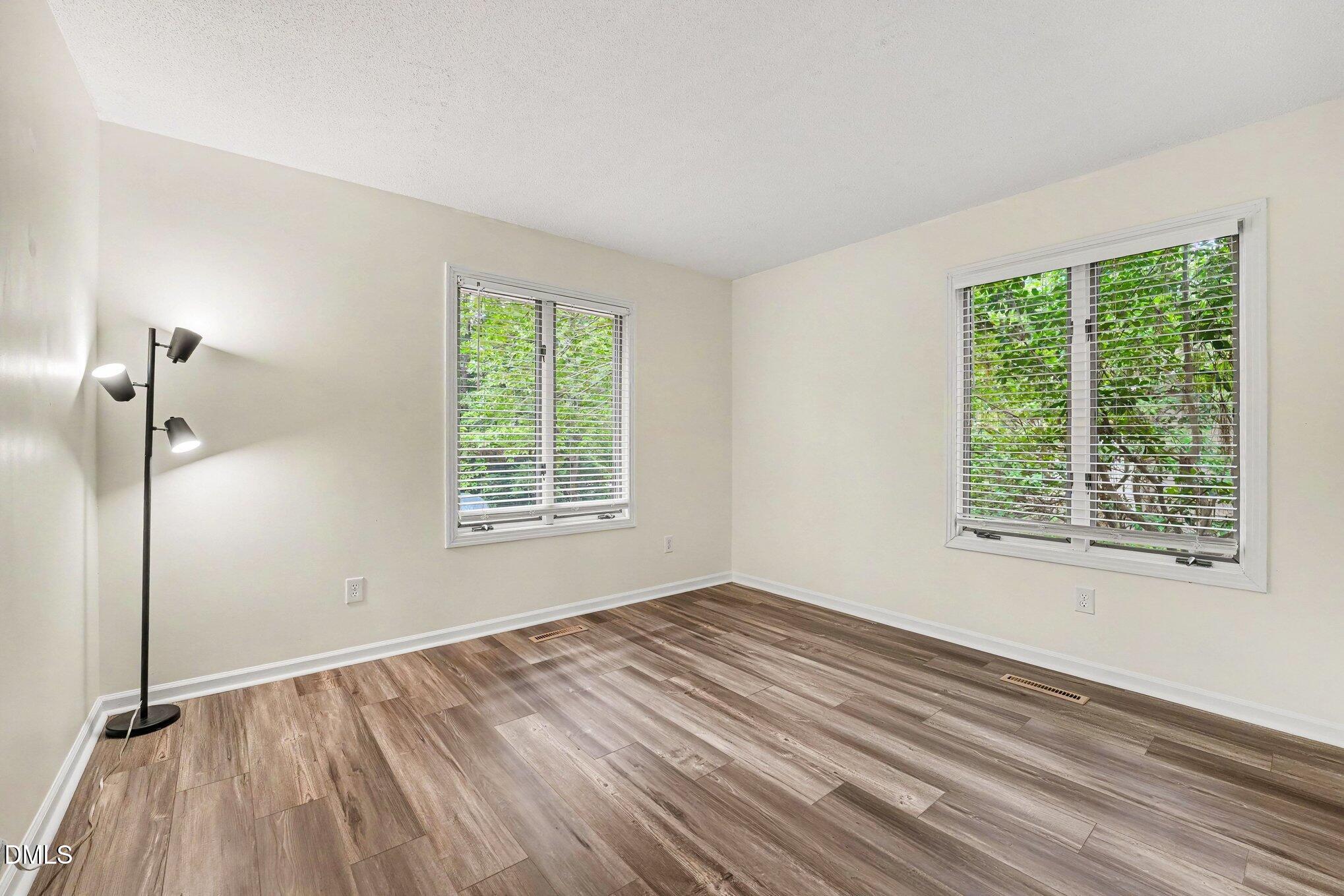 1555 Longleaf Drive E Property Photo 26