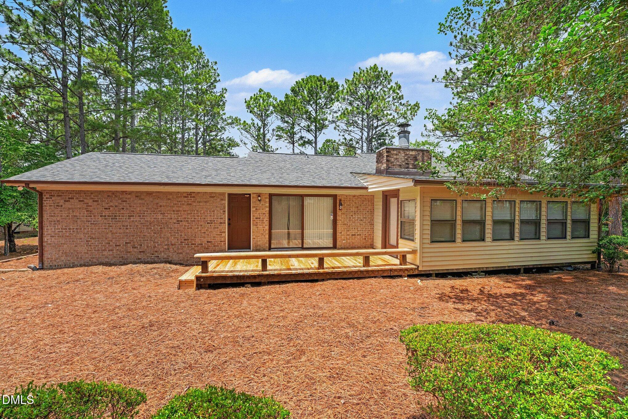 1555 Longleaf Drive E Property Photo 34