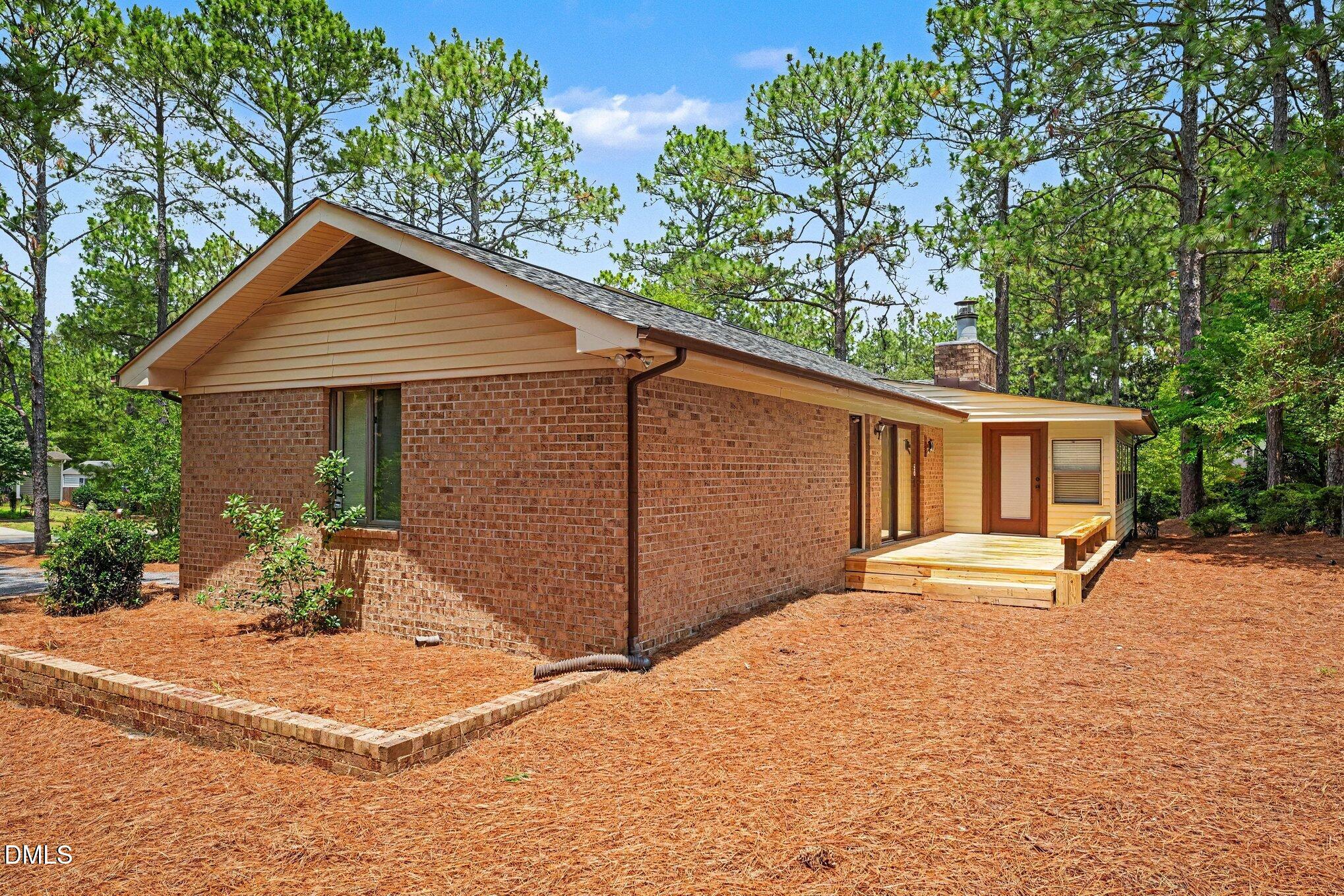 1555 Longleaf Drive E Property Photo 35